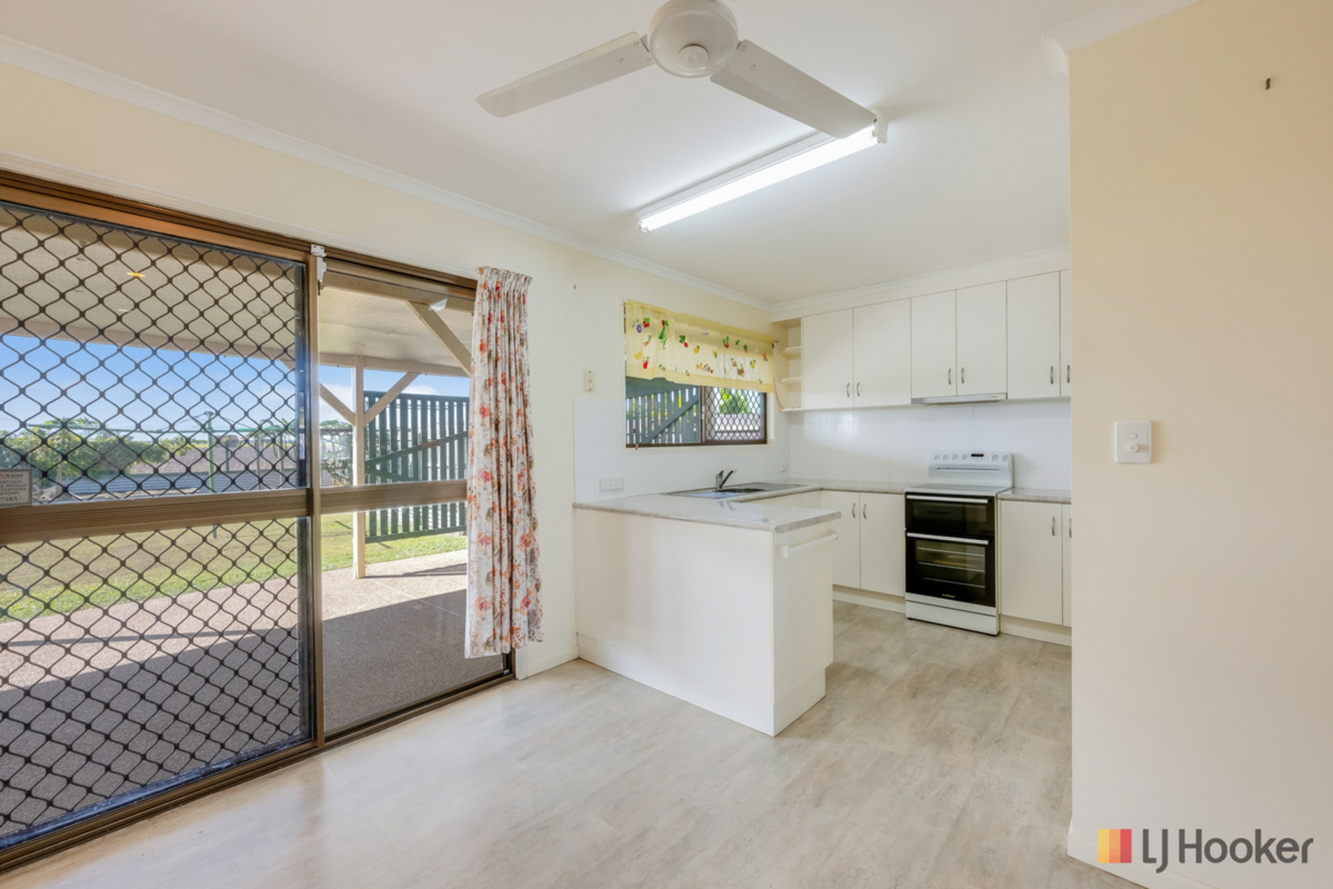 3 Russell Street — photo 3 of 22