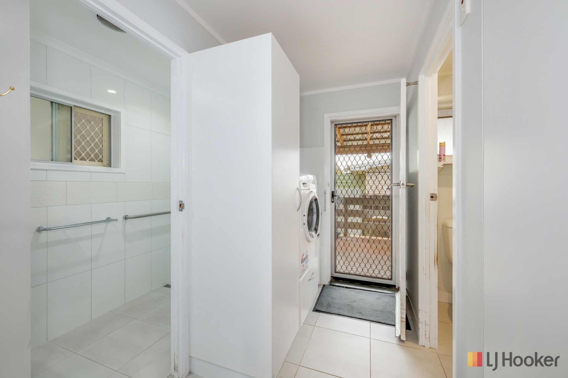 3 Stoutley Street — photo 15 of 24