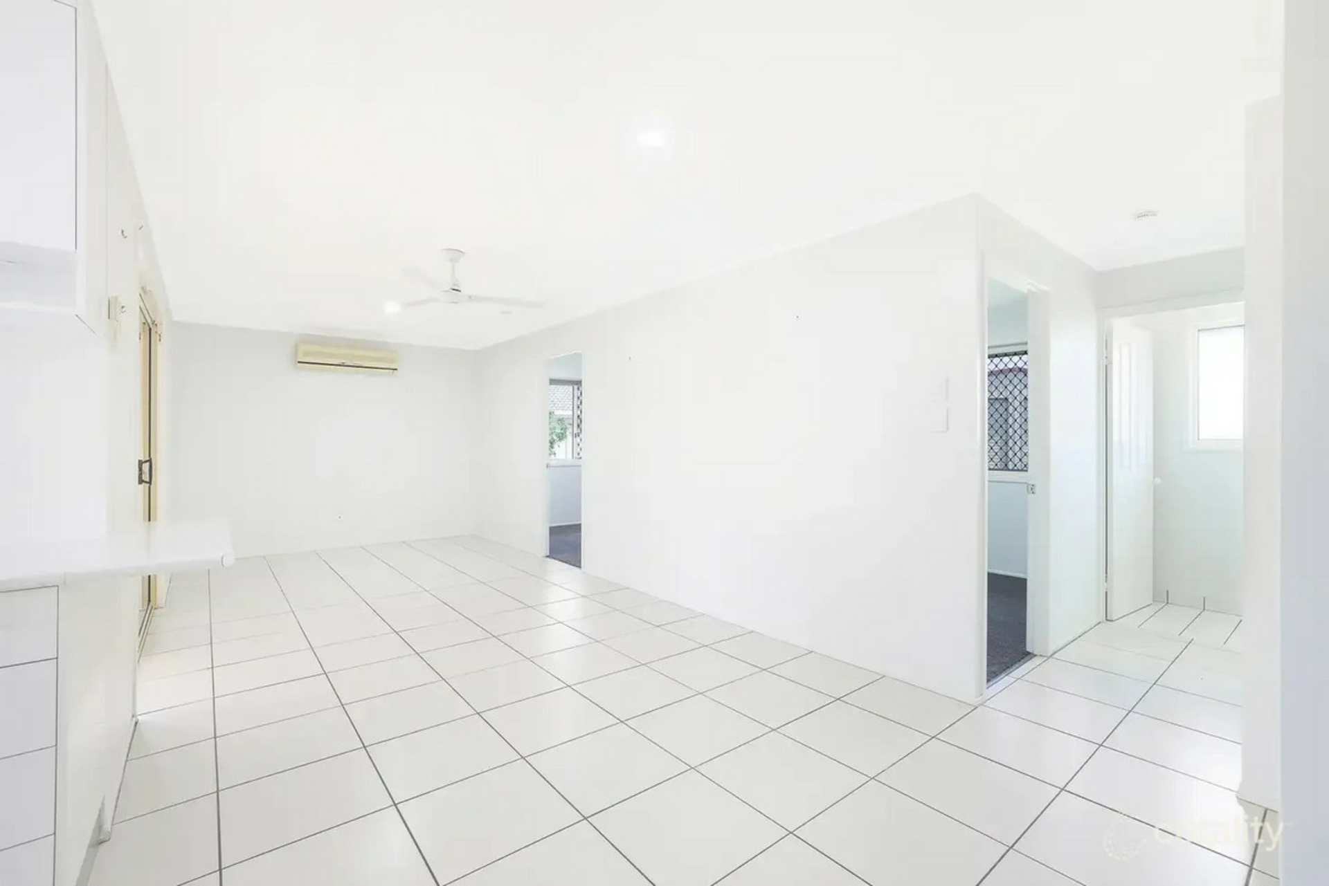 5 Metcalfe Court — photo 3 of 16