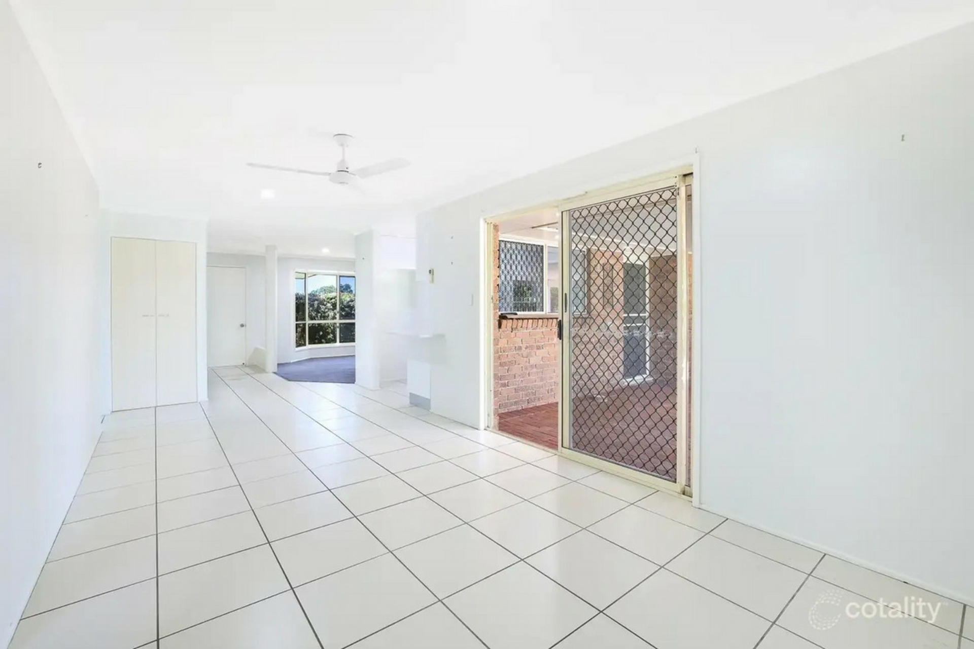 5 Metcalfe Court — photo 8 of 16