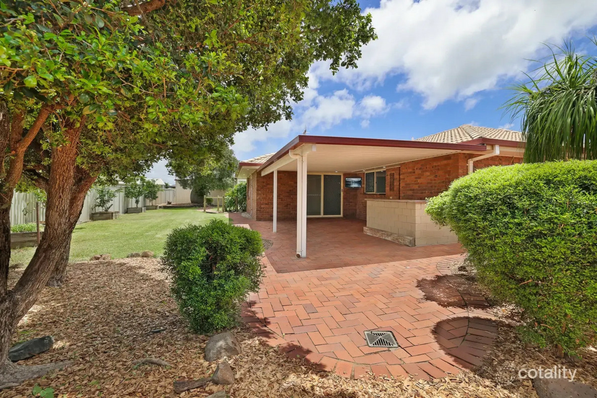 5 Metcalfe Court — photo 15 of 16