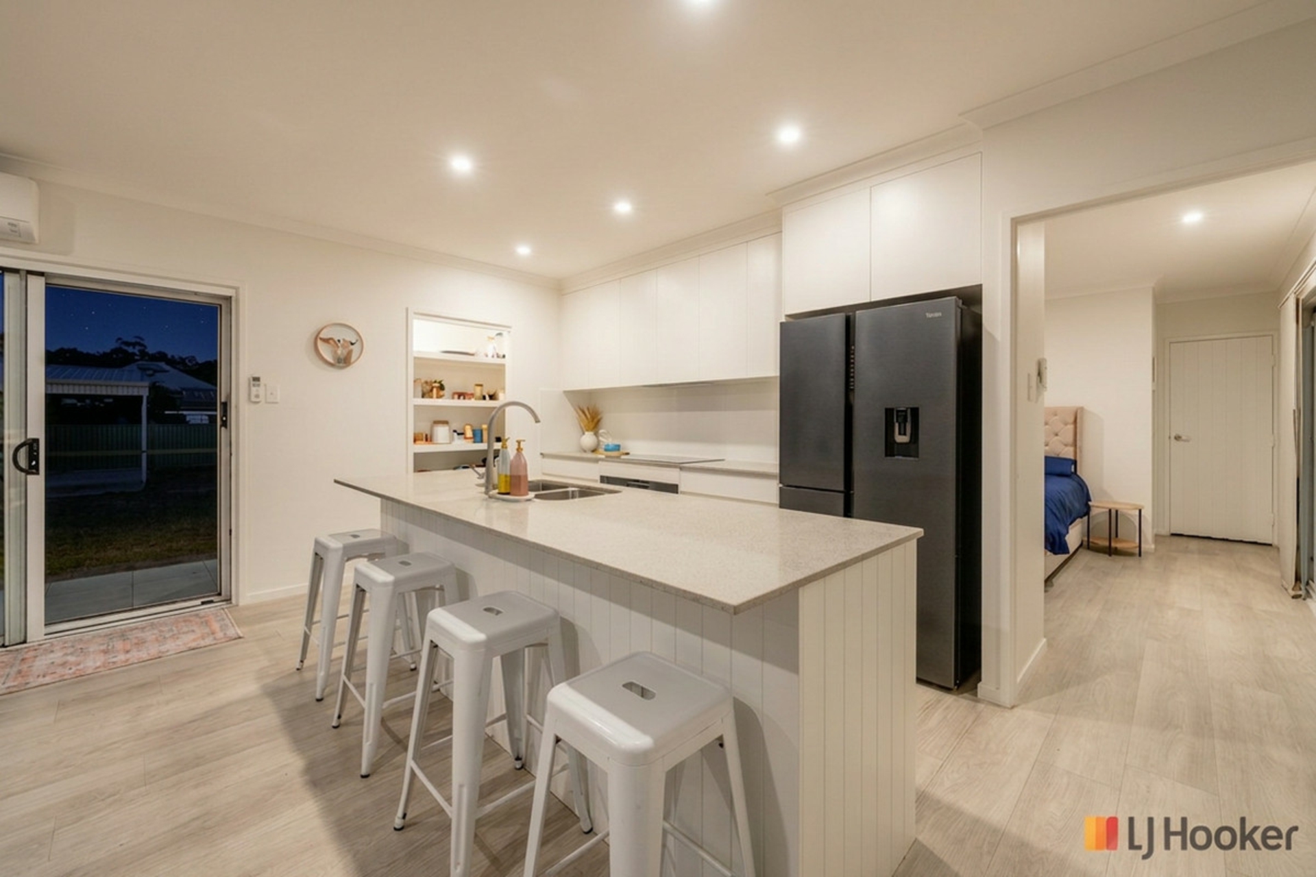 24 Kindt Street — photo 11 of 28