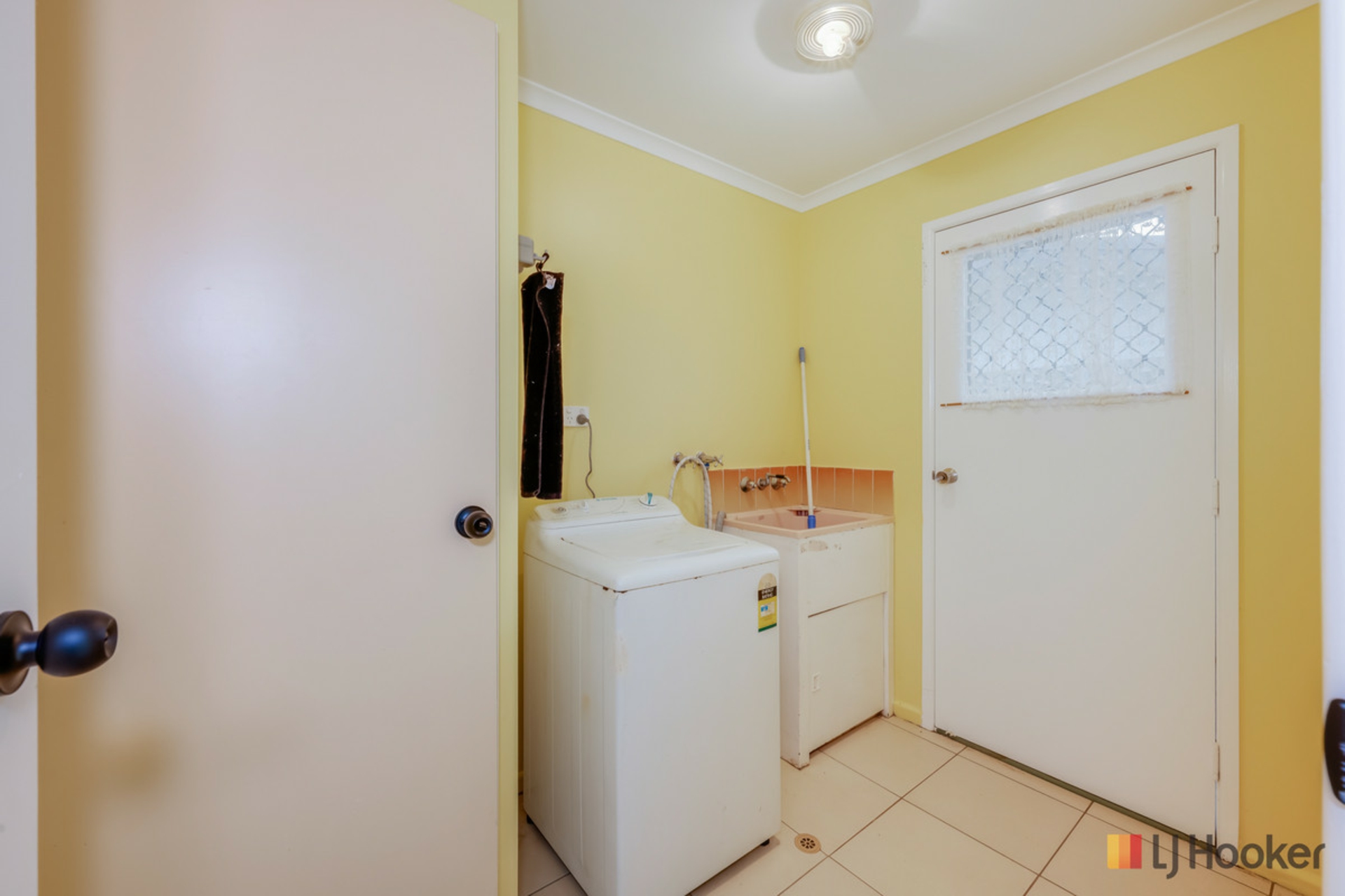 4 Olive Drive — photo 10 of 21