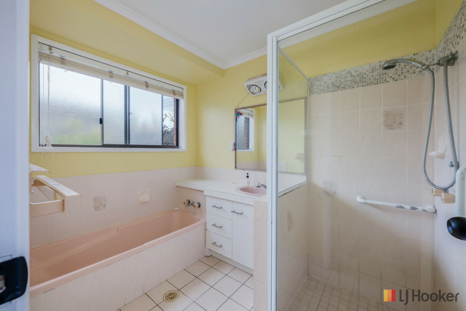 4 Olive Drive — photo 11 of 21