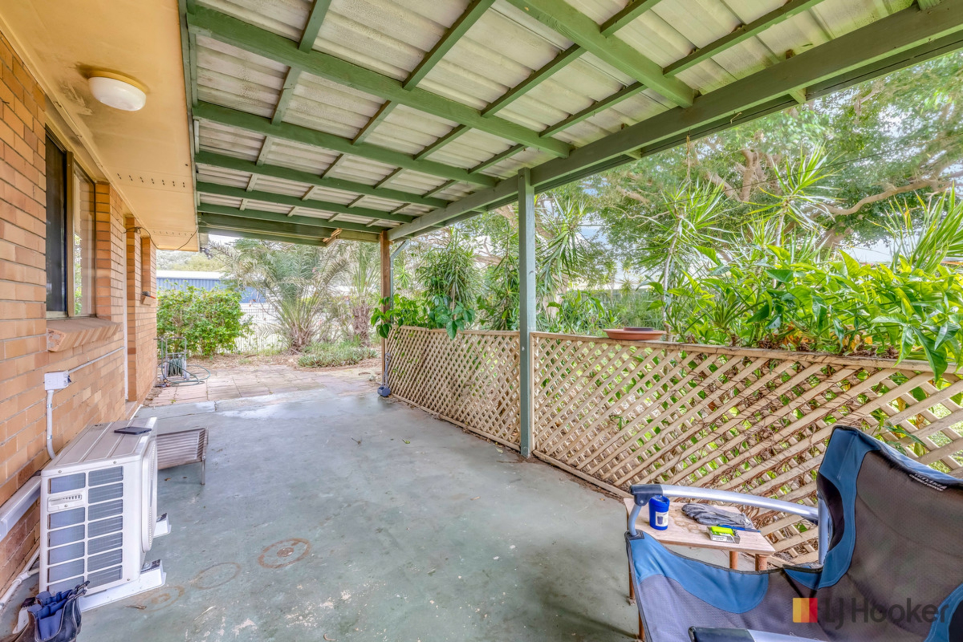 4 Olive Drive — photo 15 of 21