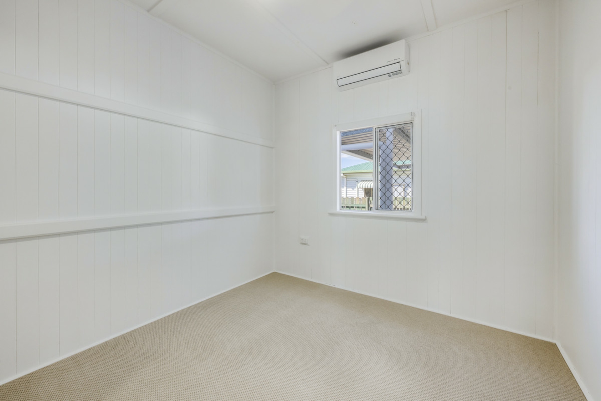 14 Hurst Street — photo 8 of 22