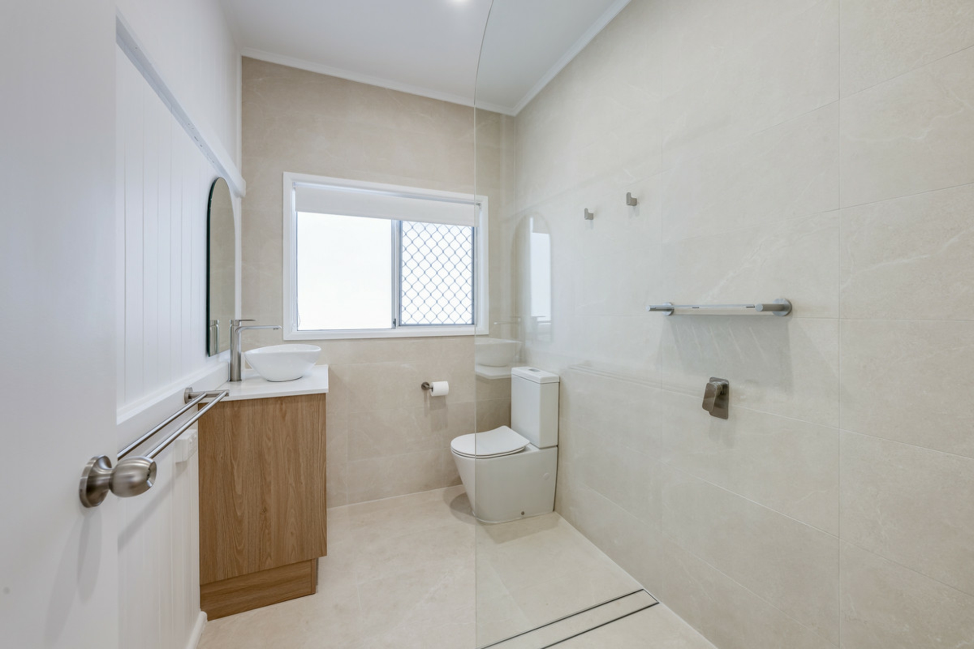 14 Hurst Street — photo 10 of 22