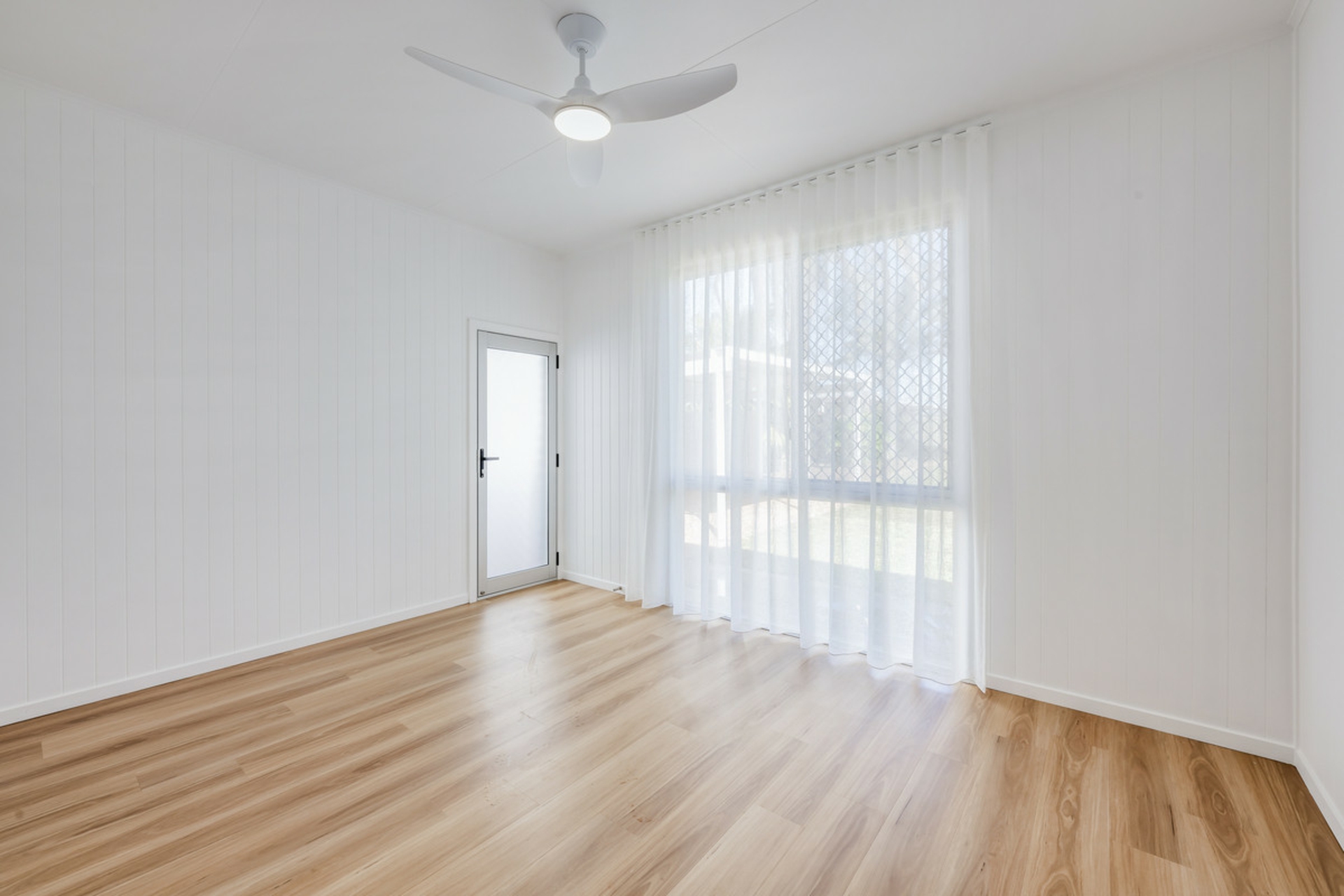 14 Hurst Street — photo 11 of 22