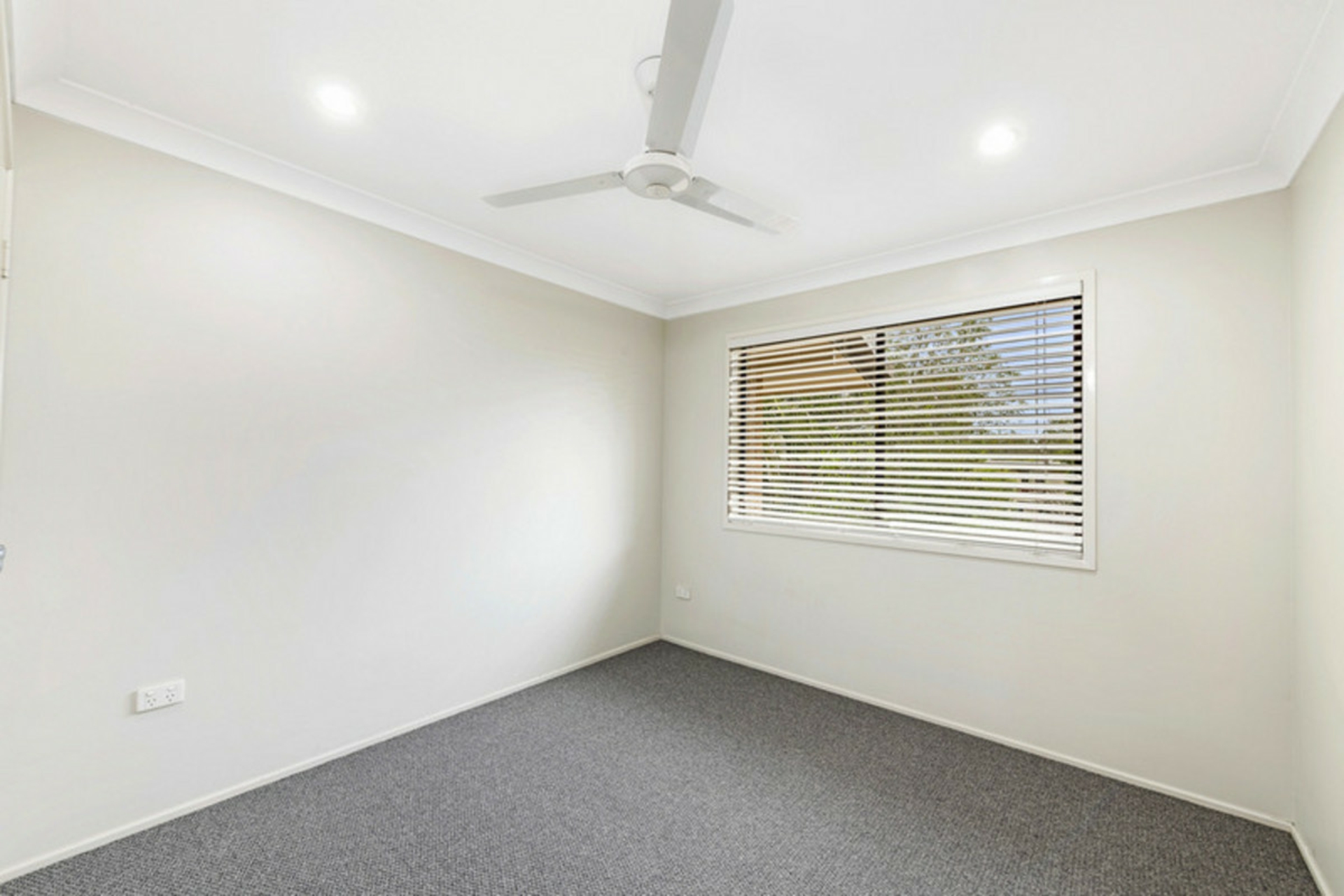 23 Arstall Street — photo 11 of 24