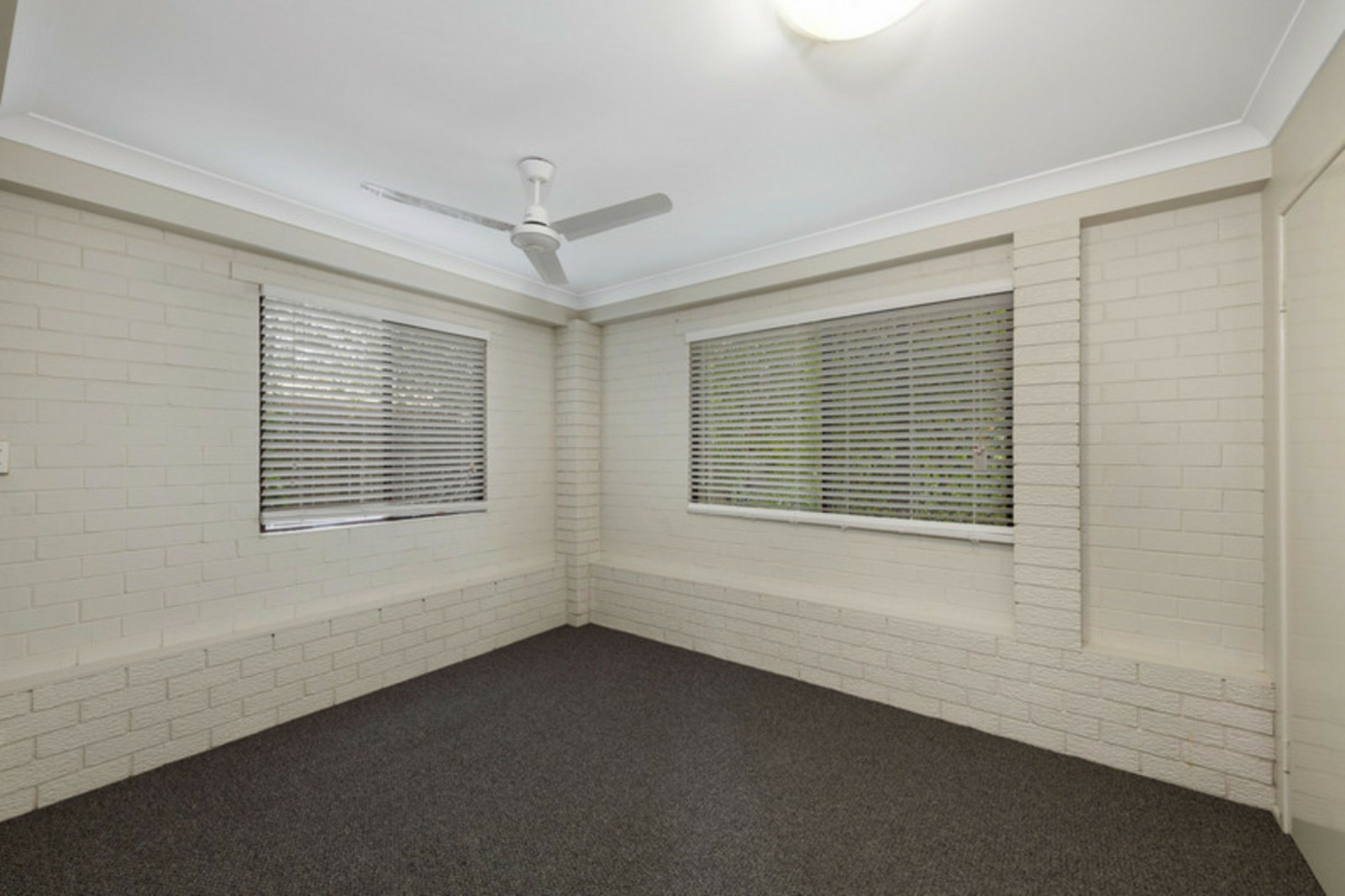 23 Arstall Street — photo 12 of 24