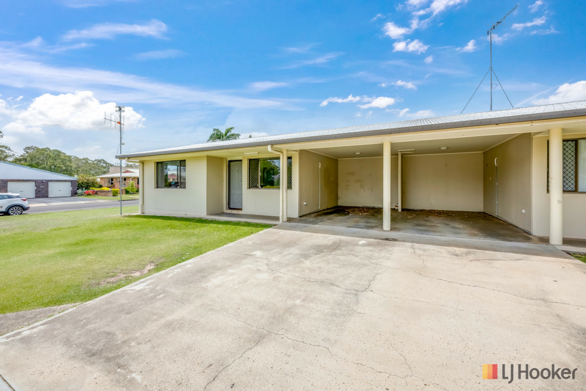 11 Lathouras Court — photo 4 of 24