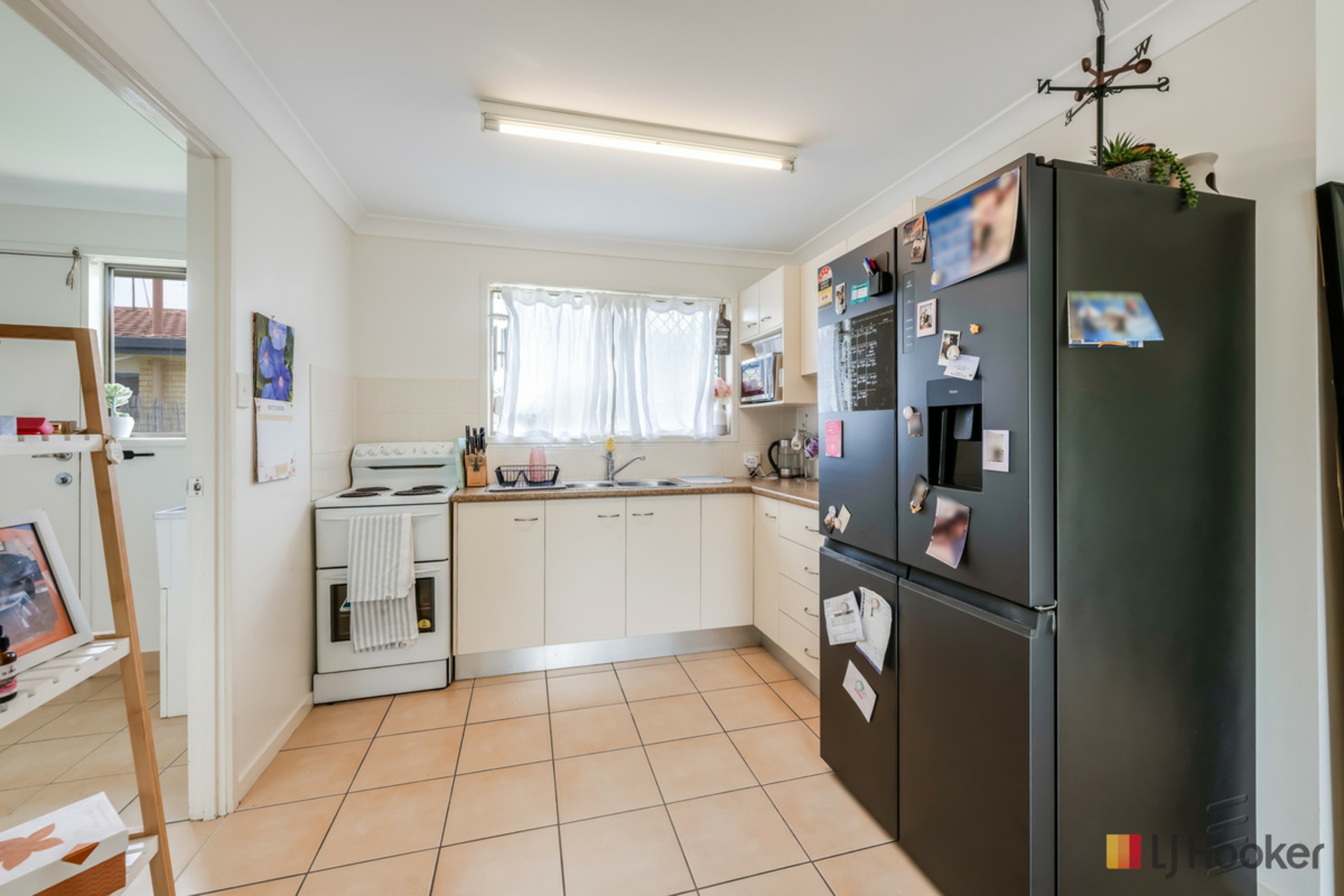 11 Lathouras Court — photo 13 of 24