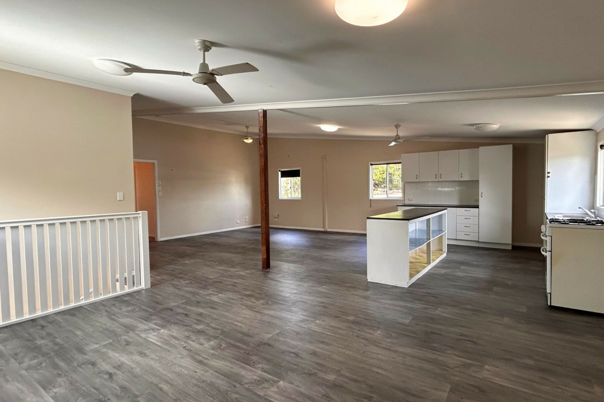 35 Blackall Street — photo 6 of 7