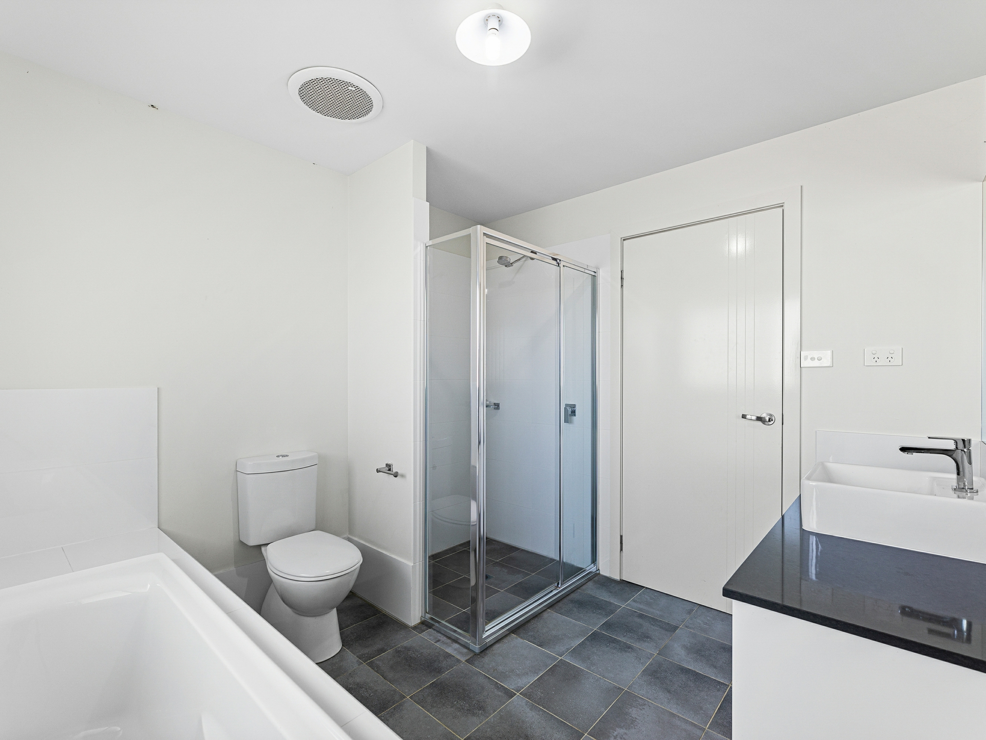 6 Joy Place, MORUYA