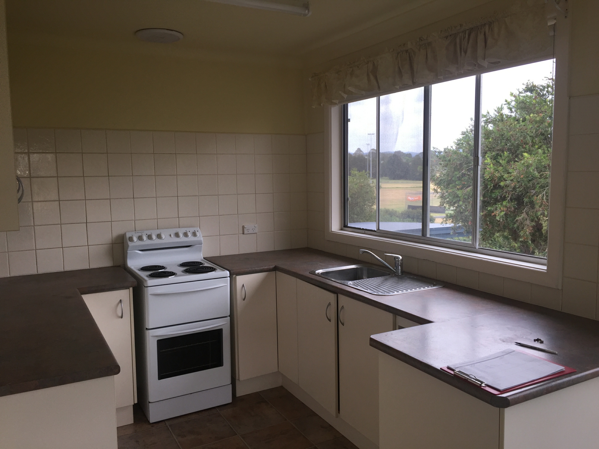 2/4 Evans Street, MORUYA