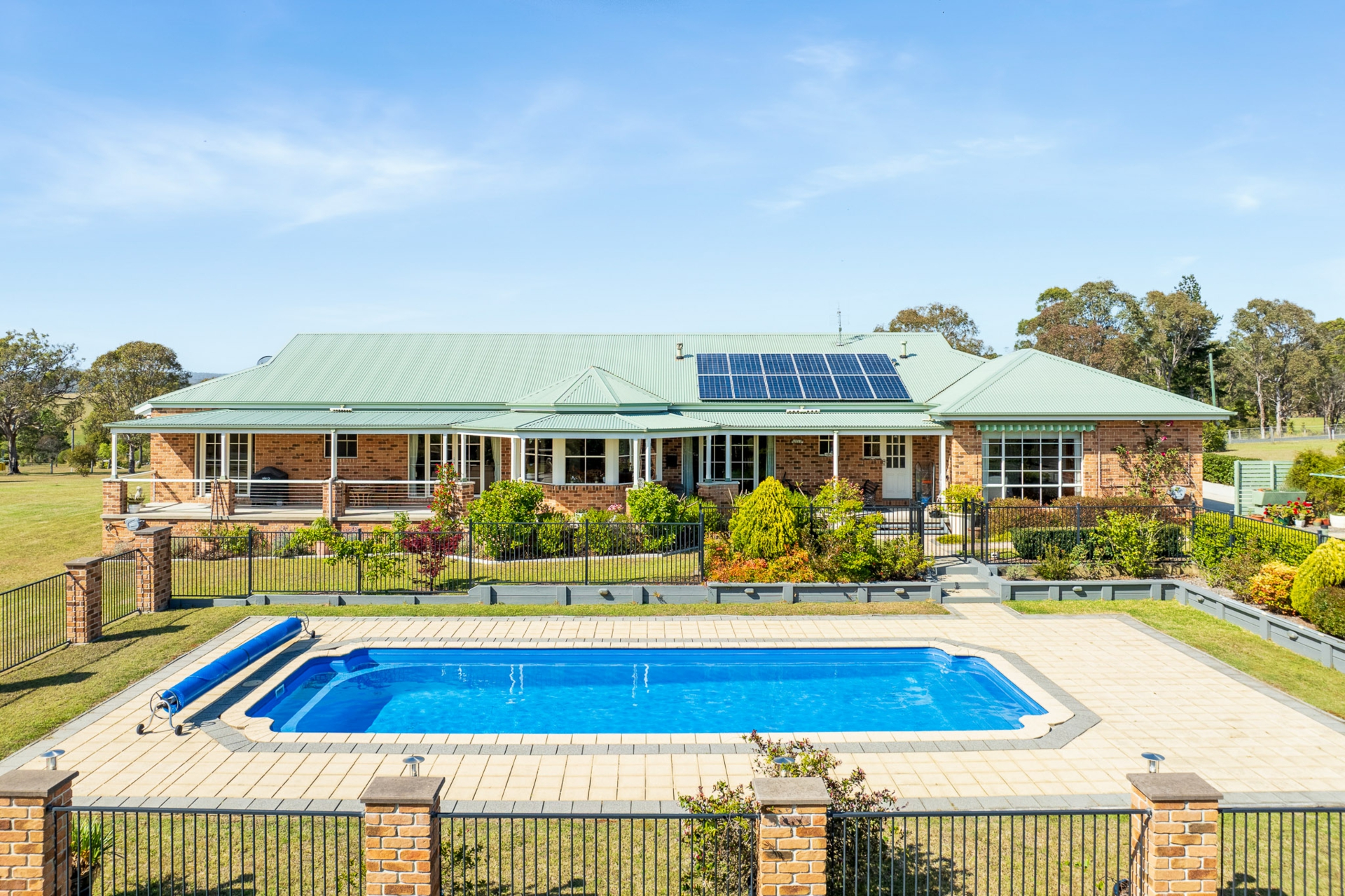 8 Mountain View Road, MORUYA