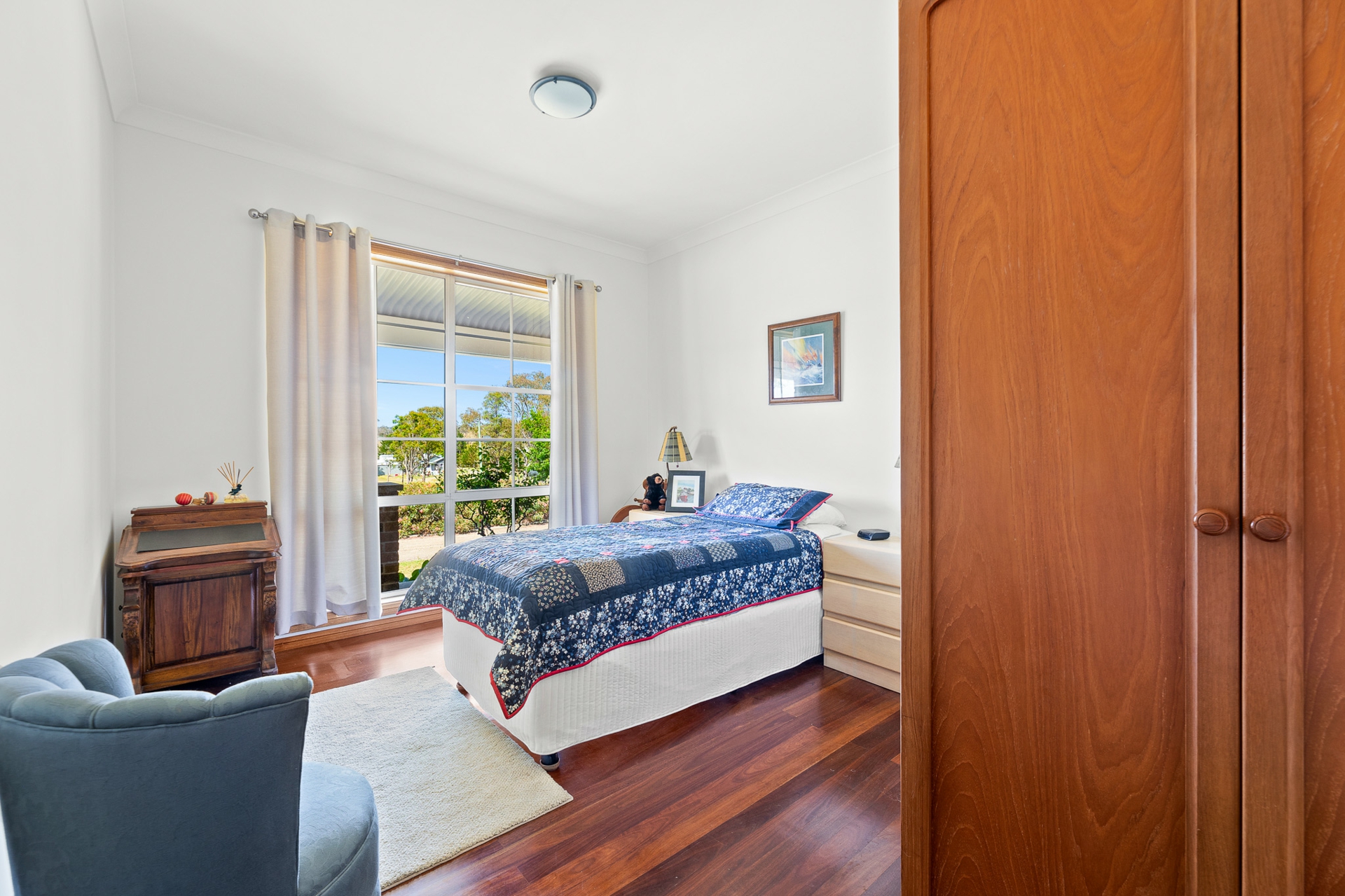 8 Mountain View Road, MORUYA