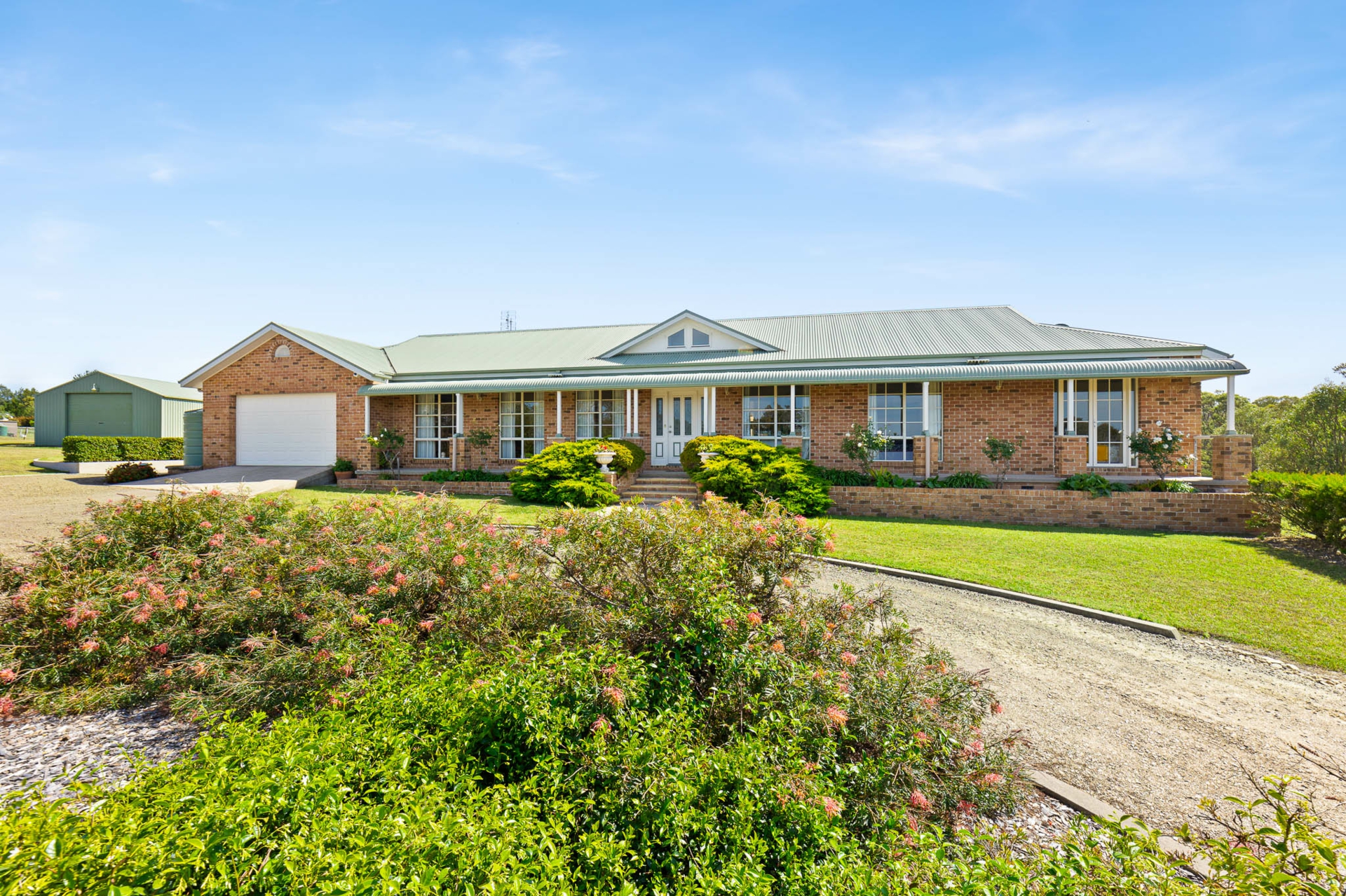 8 Mountain View Road, MORUYA