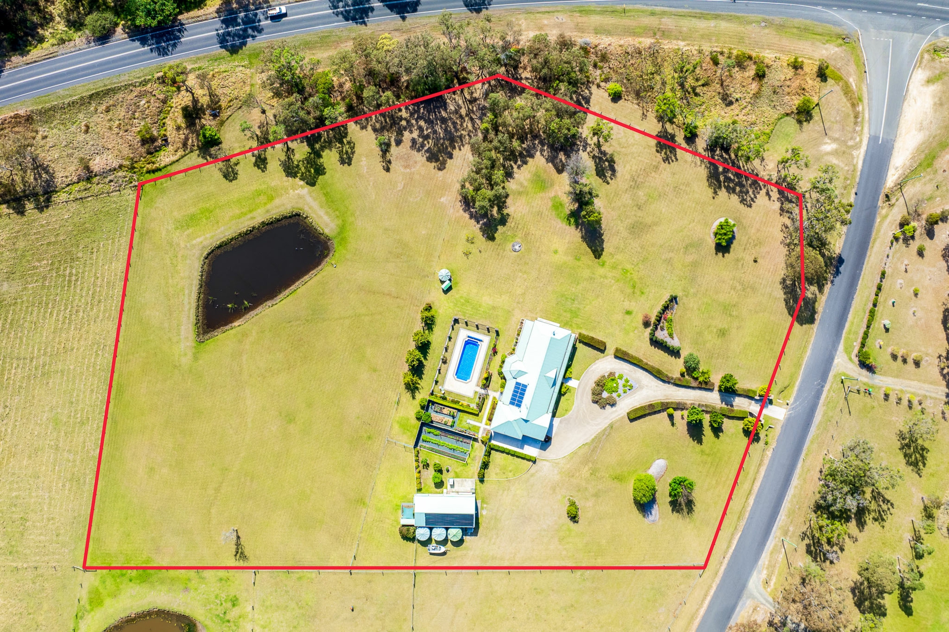 8 Mountain View Road, MORUYA