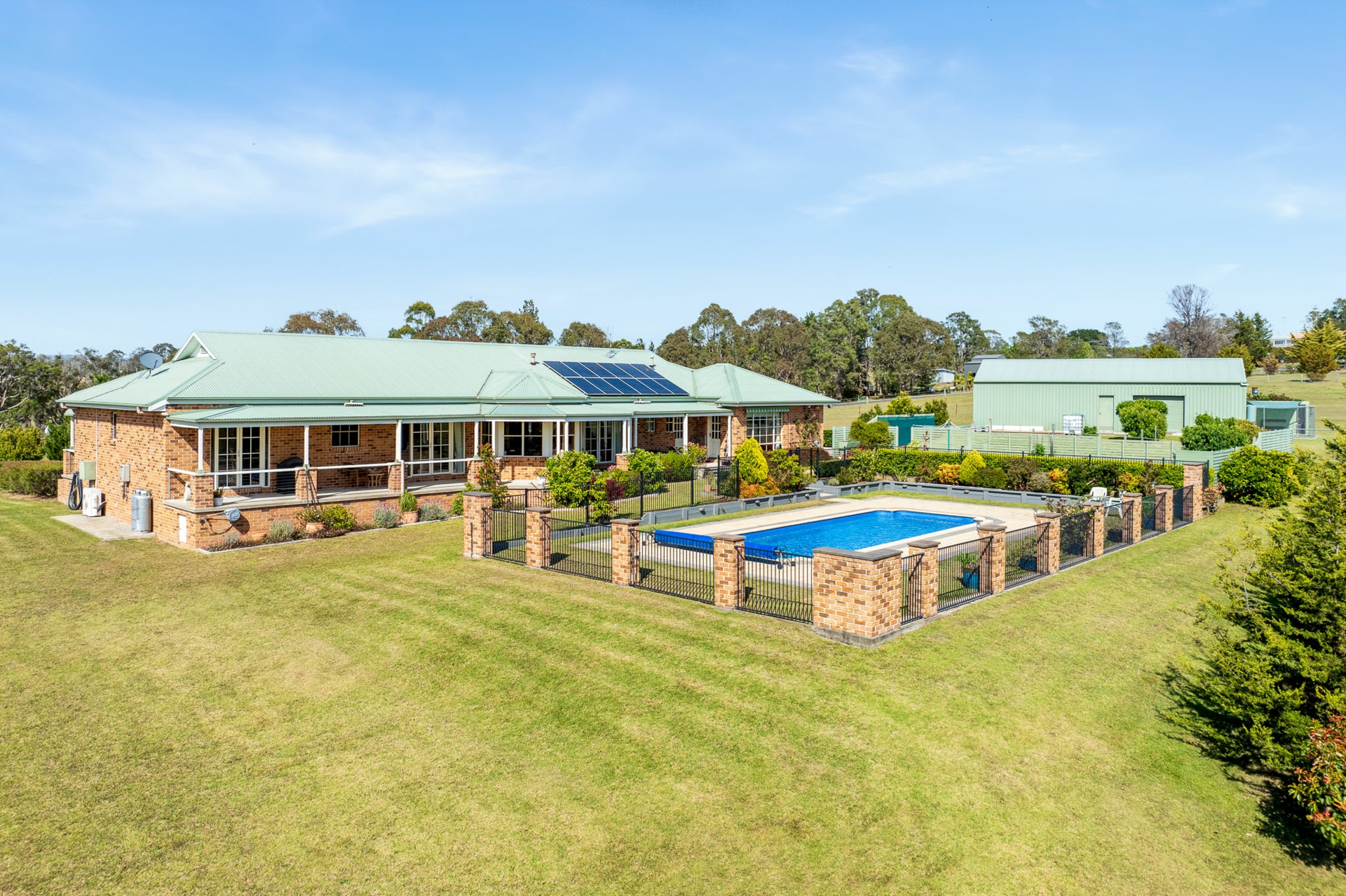 8 Mountain View Road, MORUYA