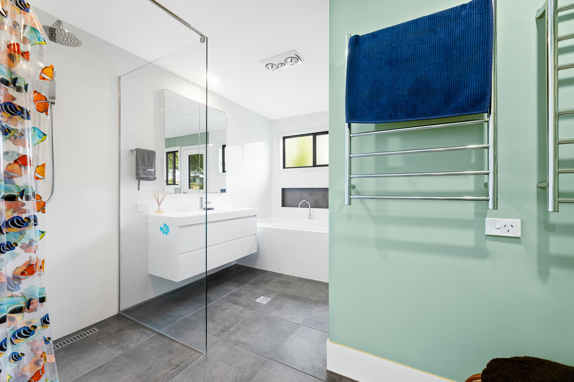 8 Hazel Road, MORUYA HEADS