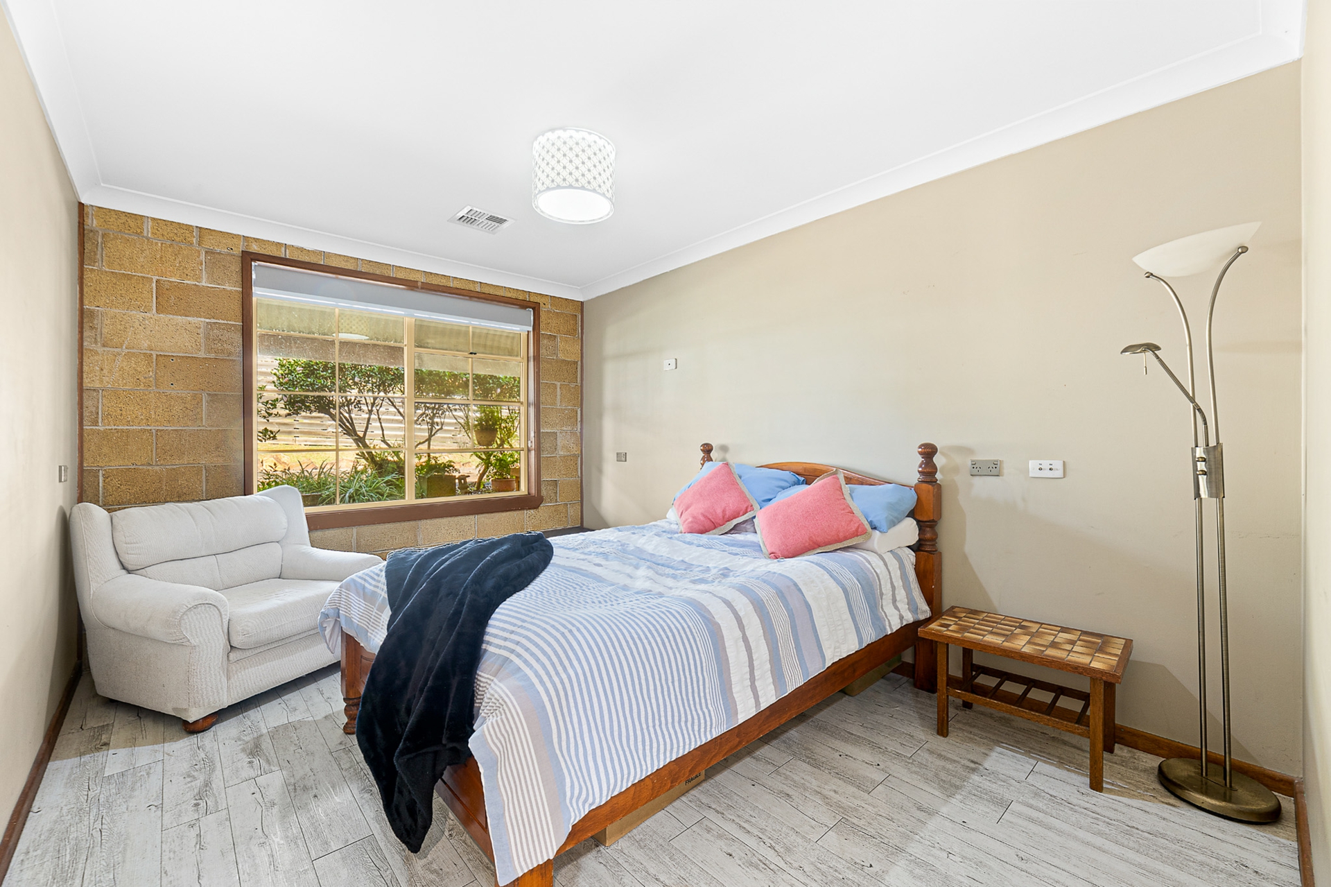 9 Wamban Road, MORUYA