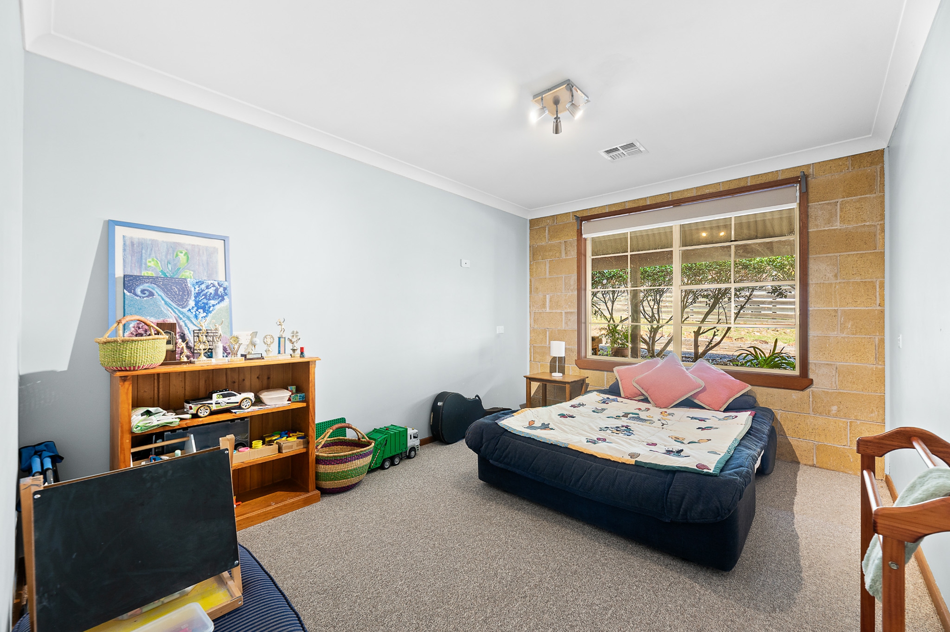 9 Wamban Road, MORUYA