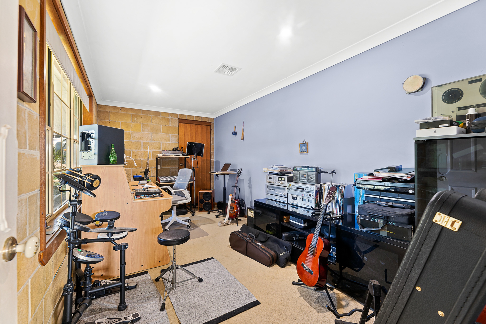 9 Wamban Road, MORUYA
