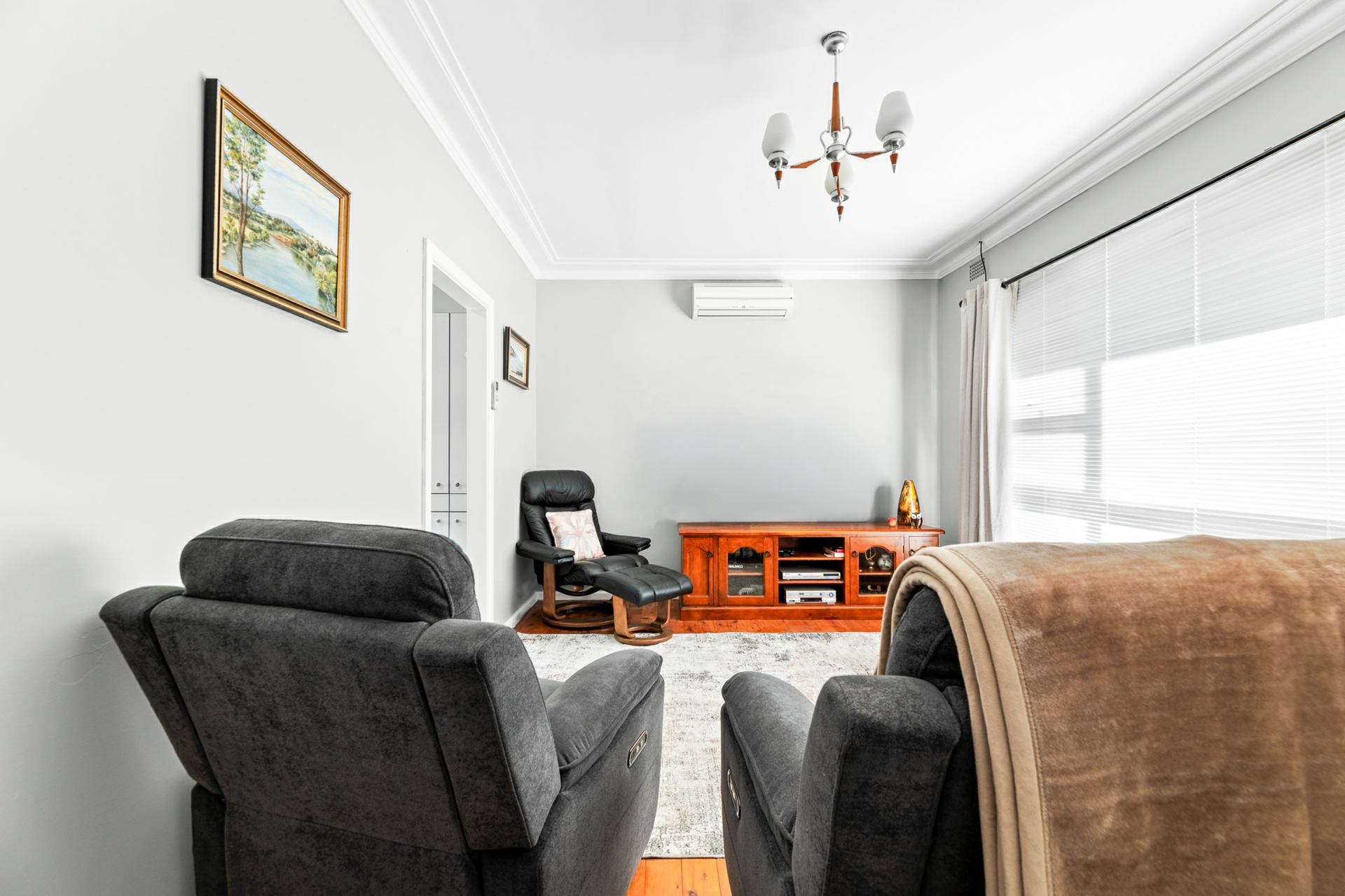 111 Albert Street — photo 8 of 27