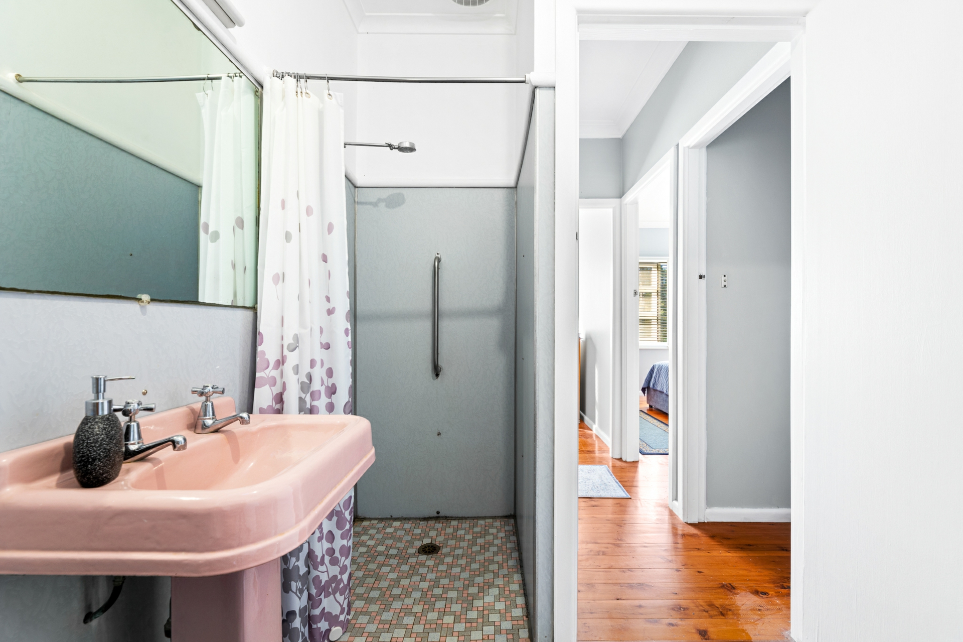 111 Albert Street — photo 13 of 27