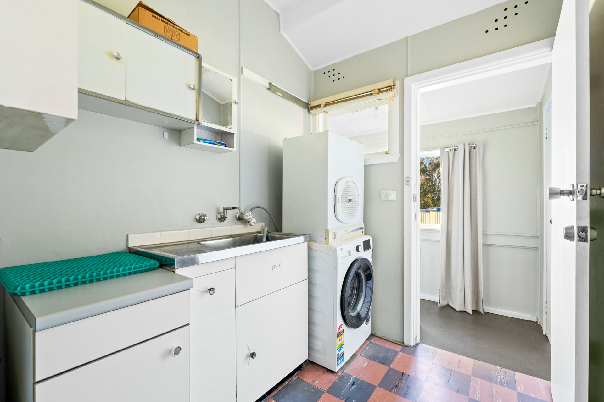 111 Albert Street — photo 14 of 27