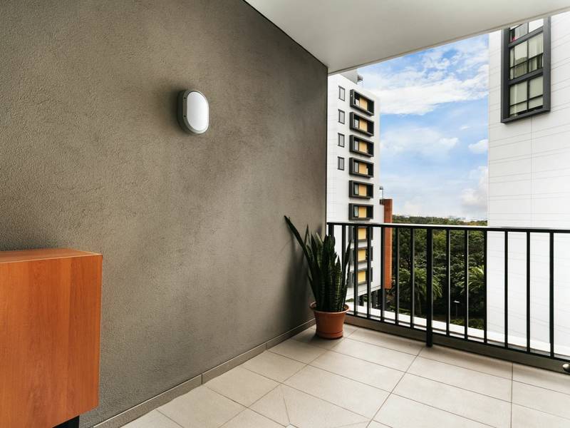 406 5 Brodie Spark Drive Wolli Creek NSW Property Details LJ