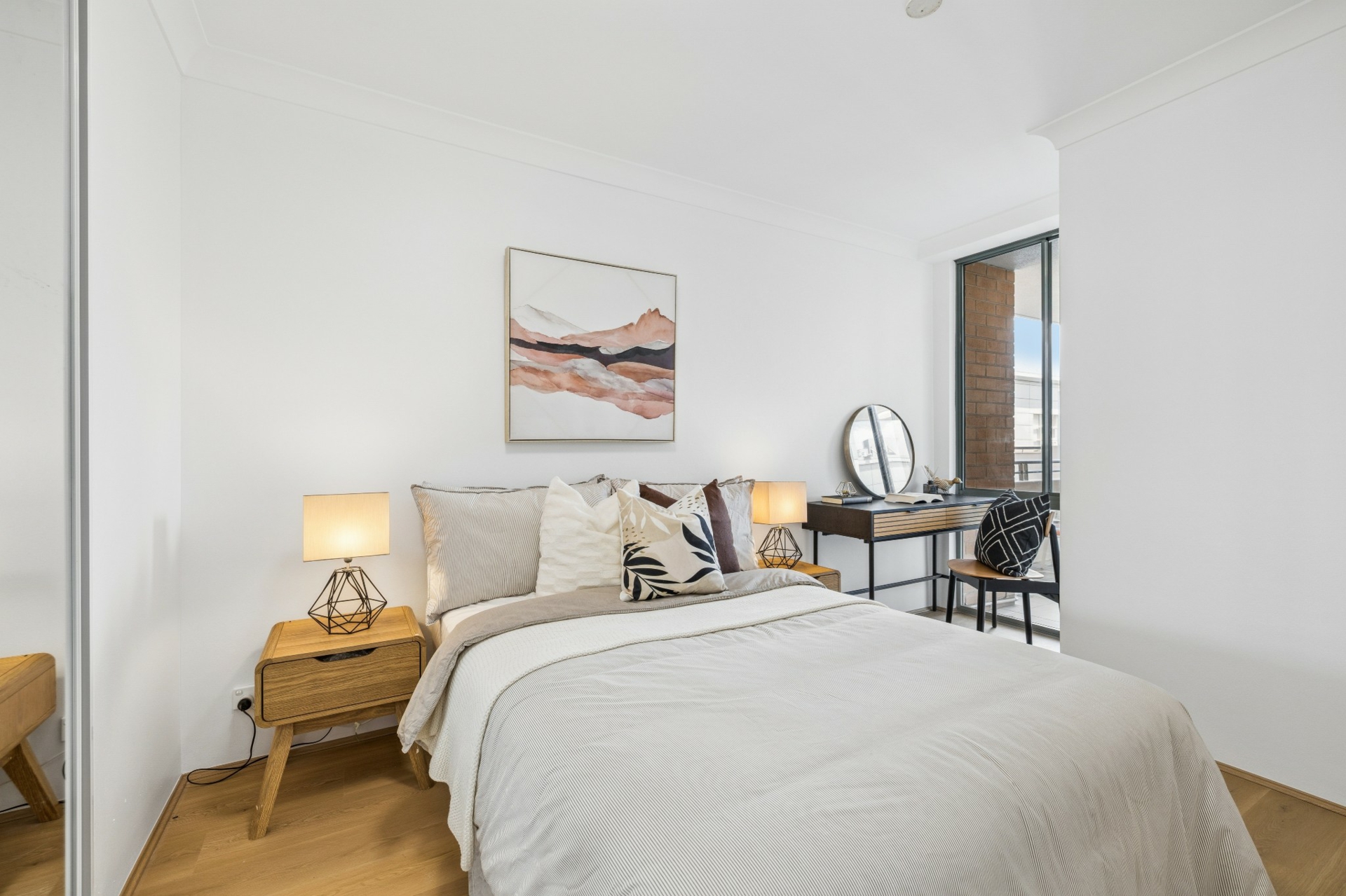 808/233 Pyrmont Street — photo 6 of 14