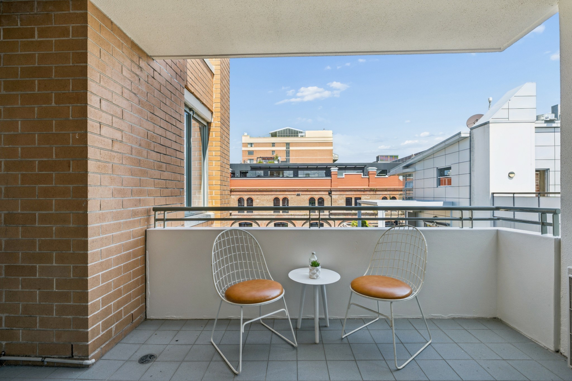 808/233 Pyrmont Street — photo 9 of 14