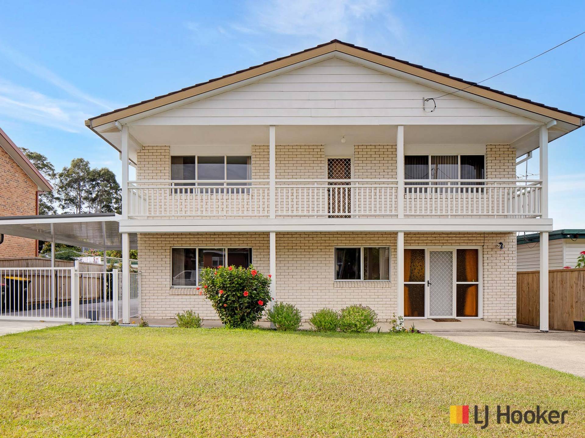 16 Pacific Road, Surf Beach