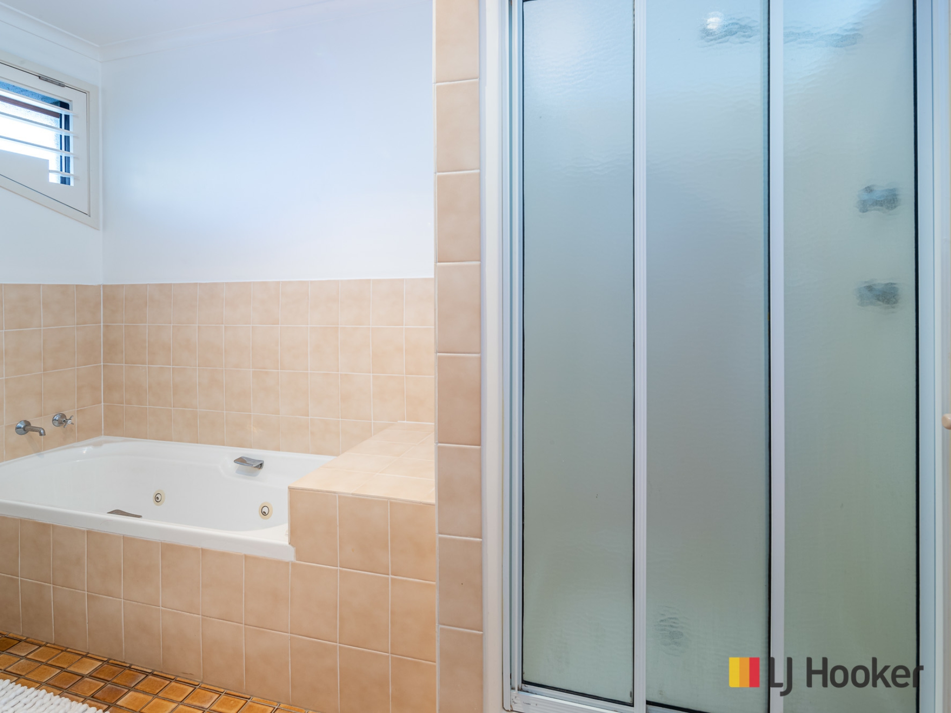 11 Barlings Drive, TOMAKIN