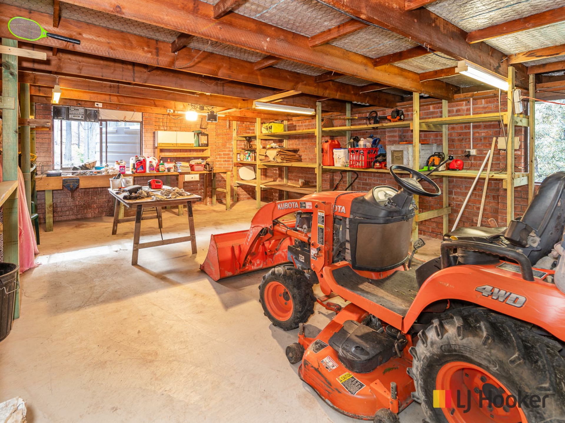 11 Barlings Drive, TOMAKIN