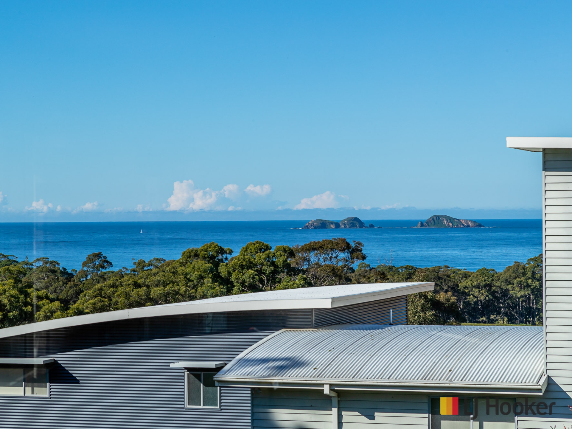 8 Seaview Way, Long Beach