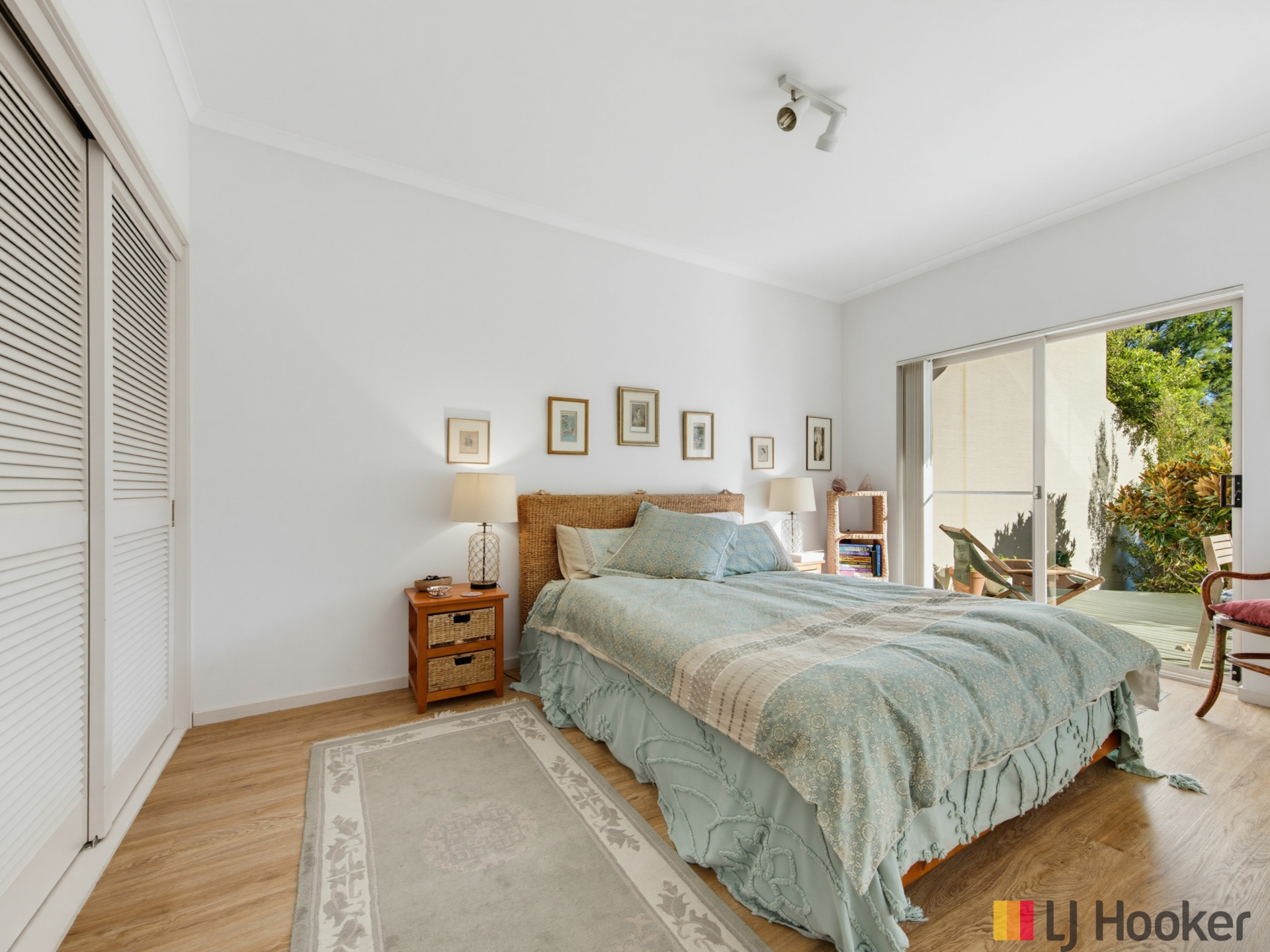 25/12-18 Newth Place — photo 2 of 30