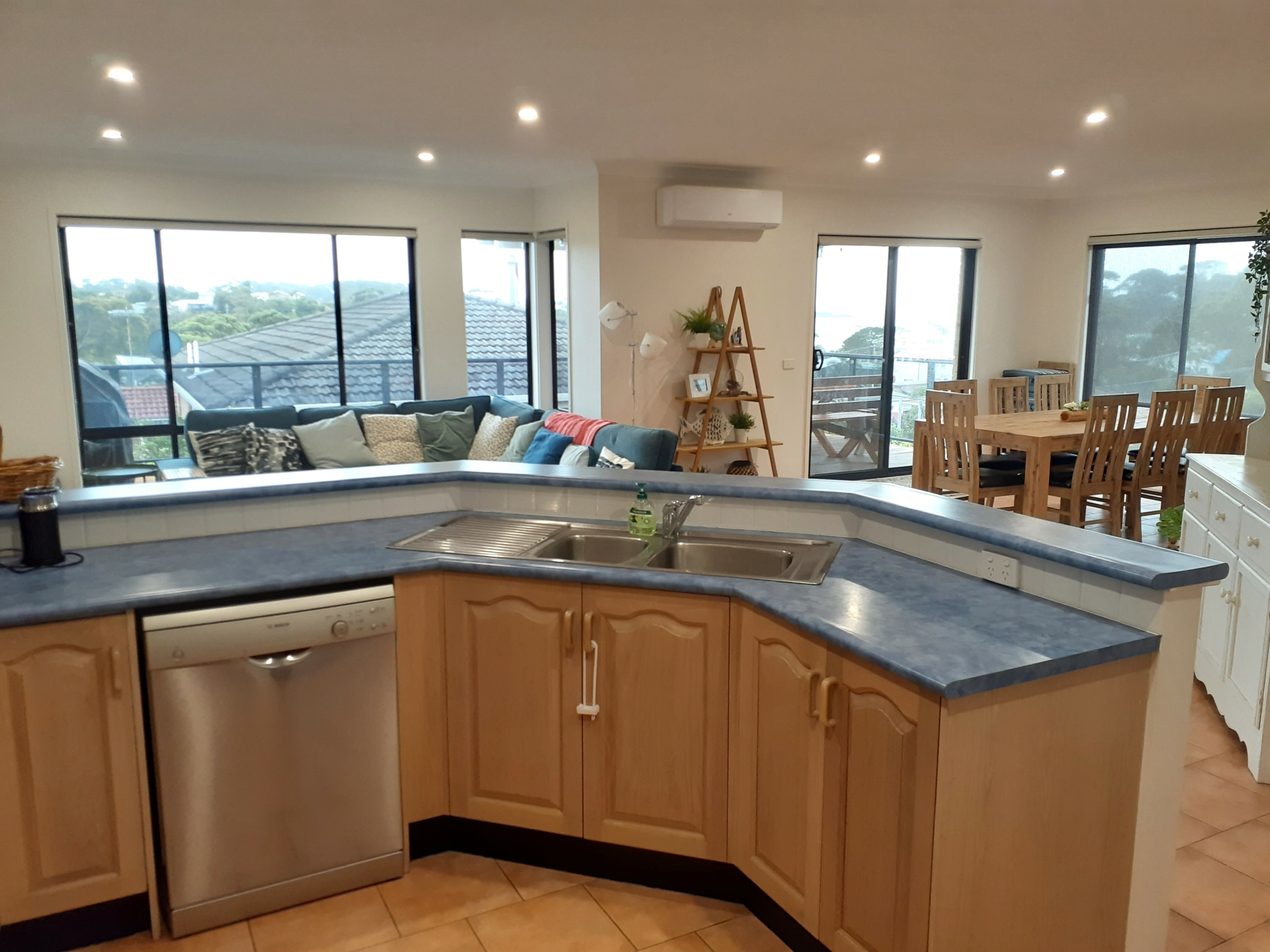111 Tallawang Avenue — photo 4 of 26