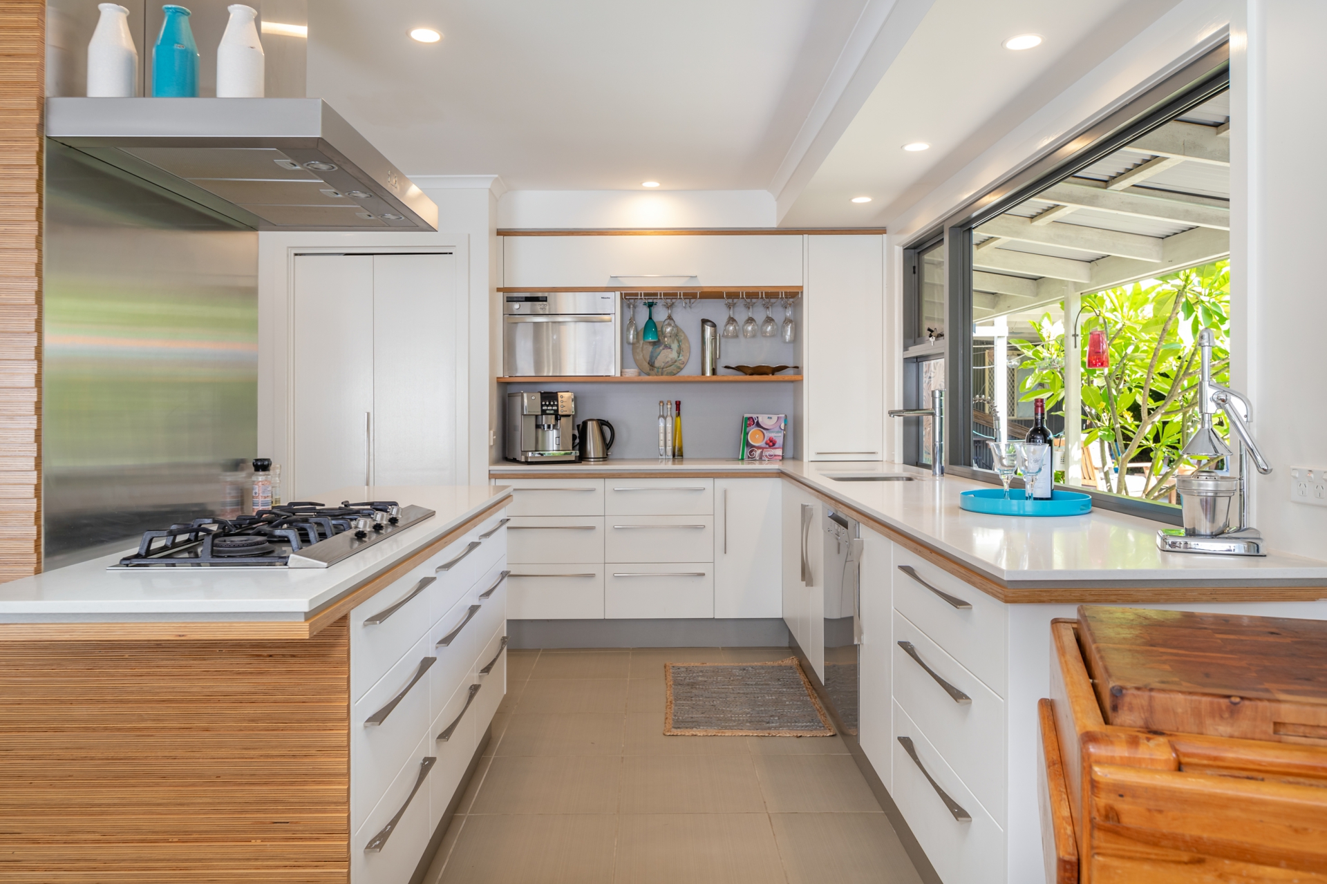 63 Sandy Place, LONG BEACH