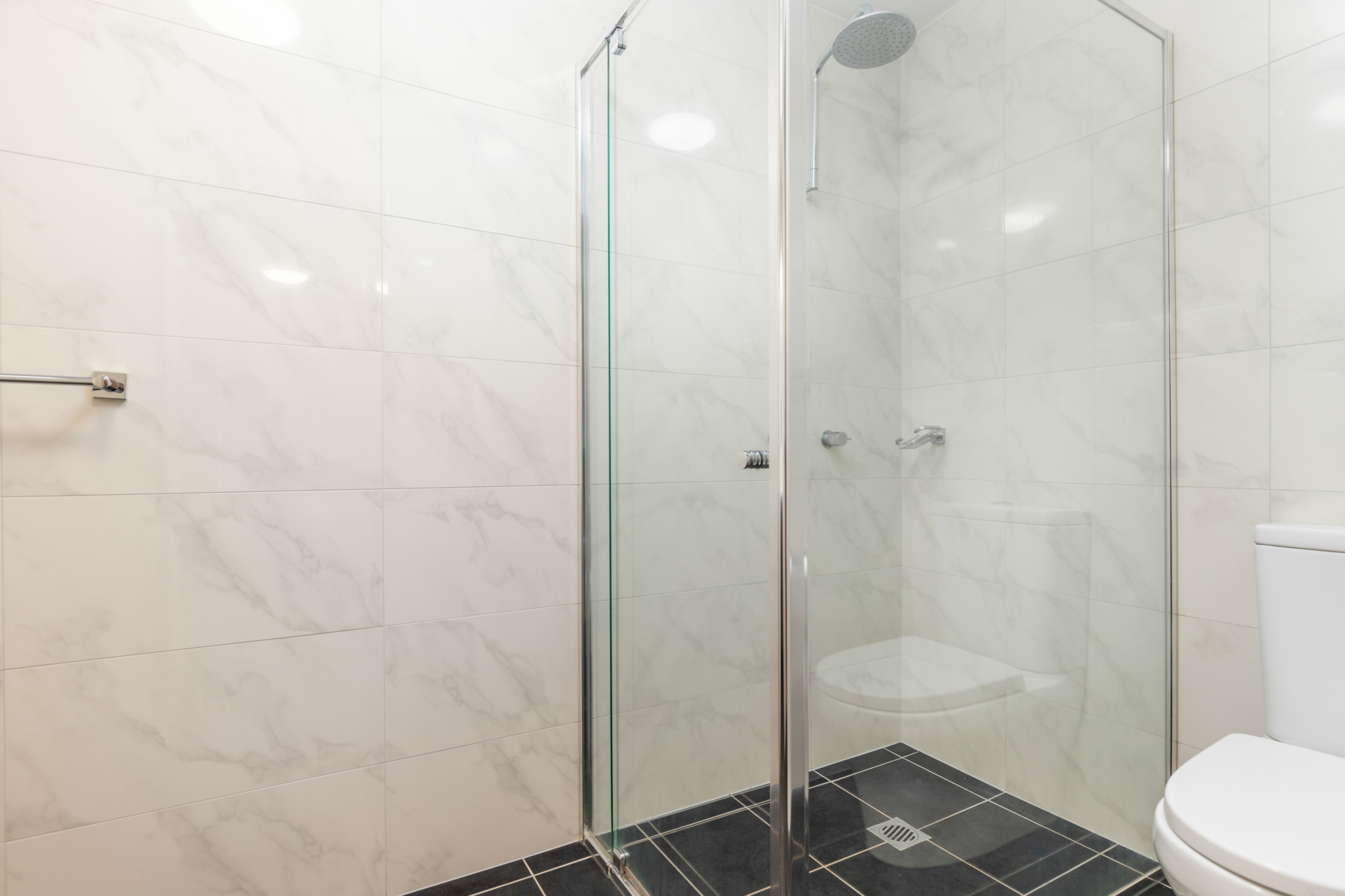2/5 Edgewood Place — photo 15 of 26