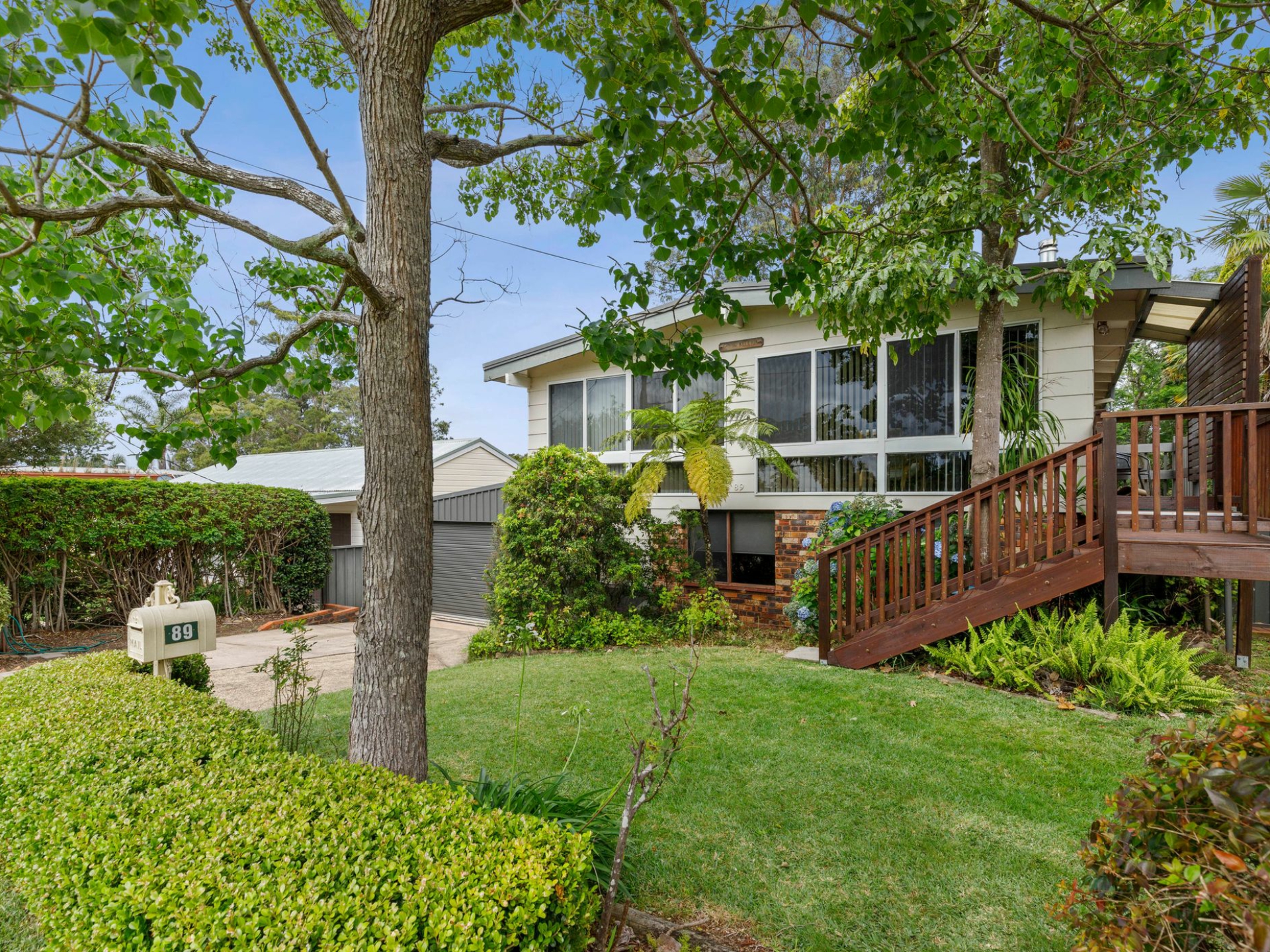 89 Berrima Parade, Surfside