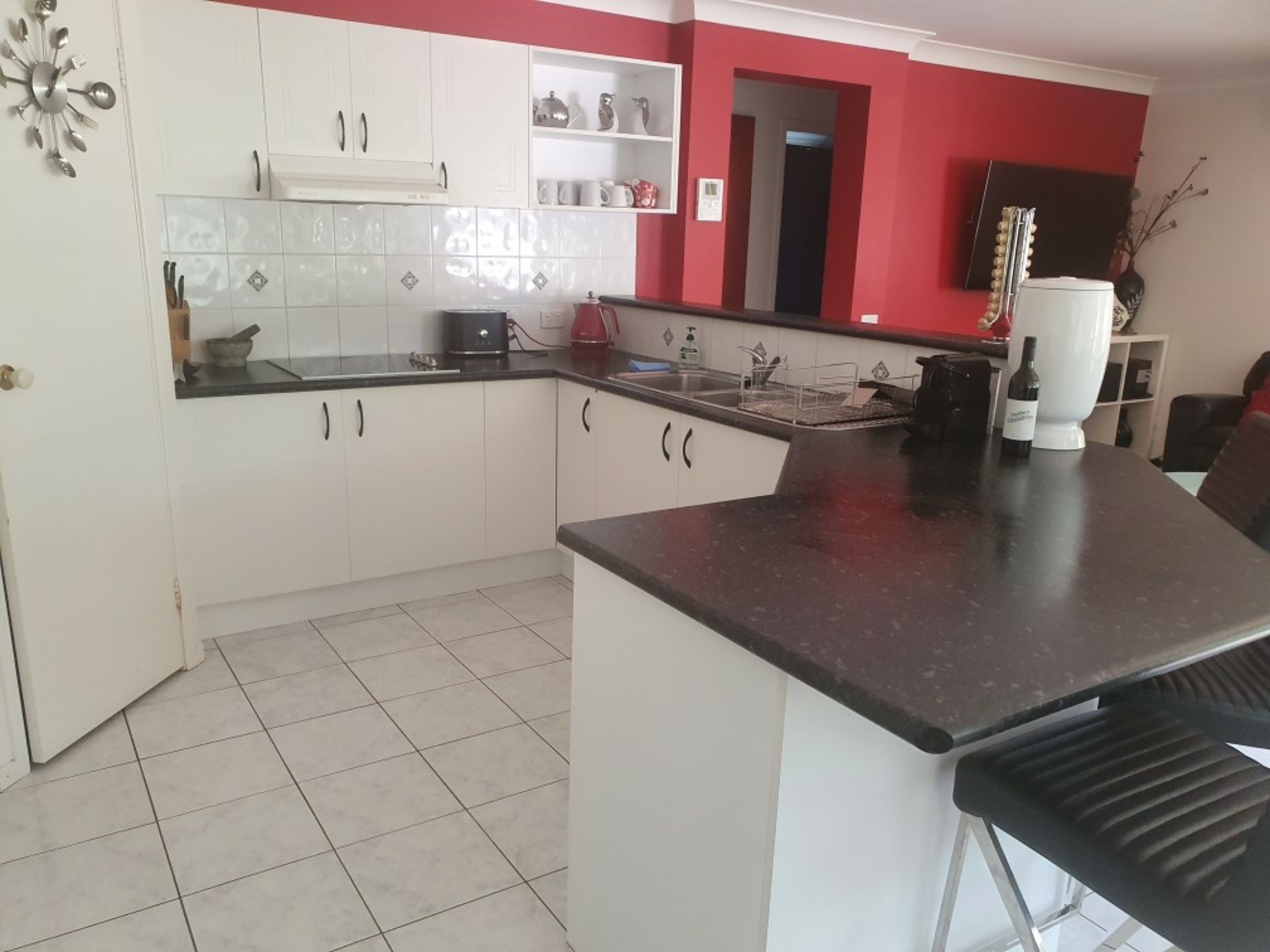 6 Barrani Place — photo 4 of 23