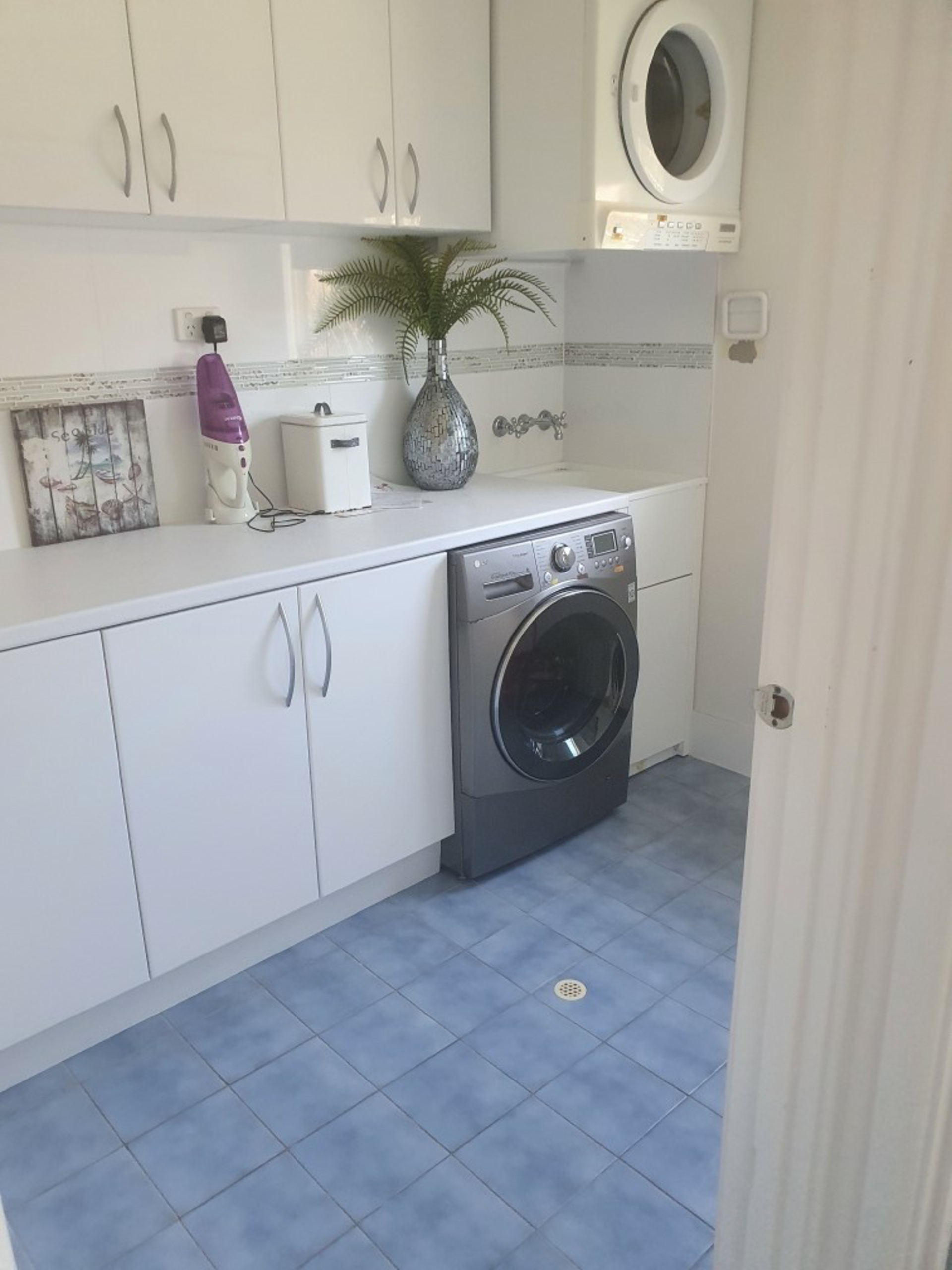 6 Barrani Place — photo 14 of 23