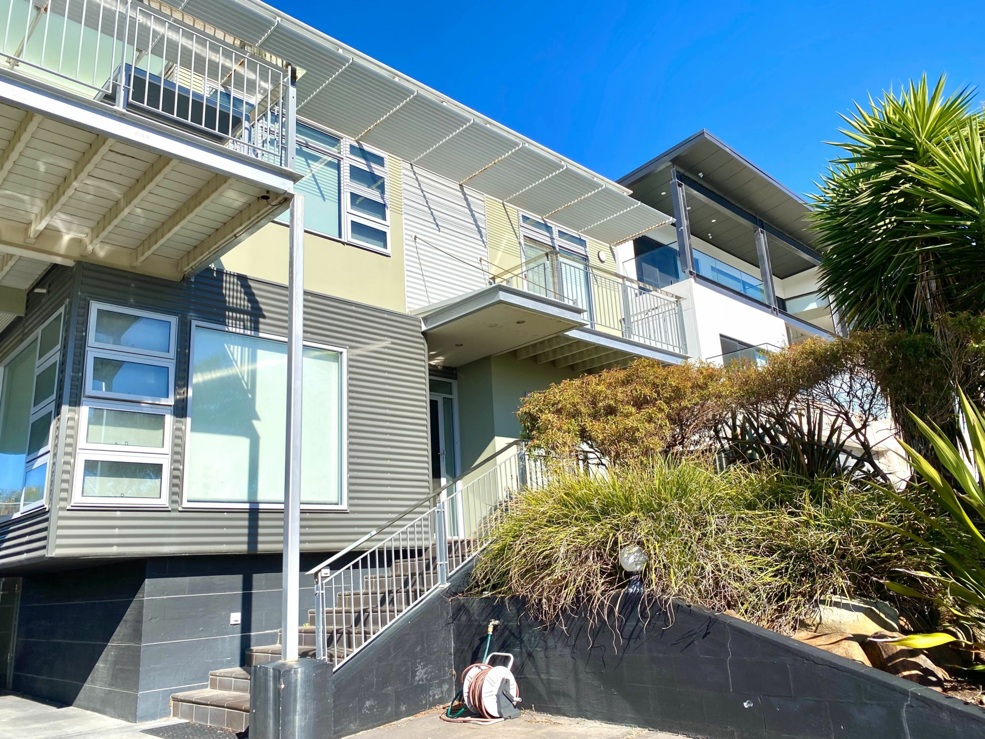 52 Illabunda Drive — photo 2 of 27