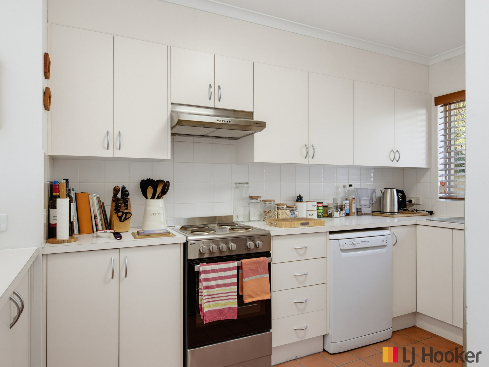 25/12-18 Newth Place — photo 13 of 30