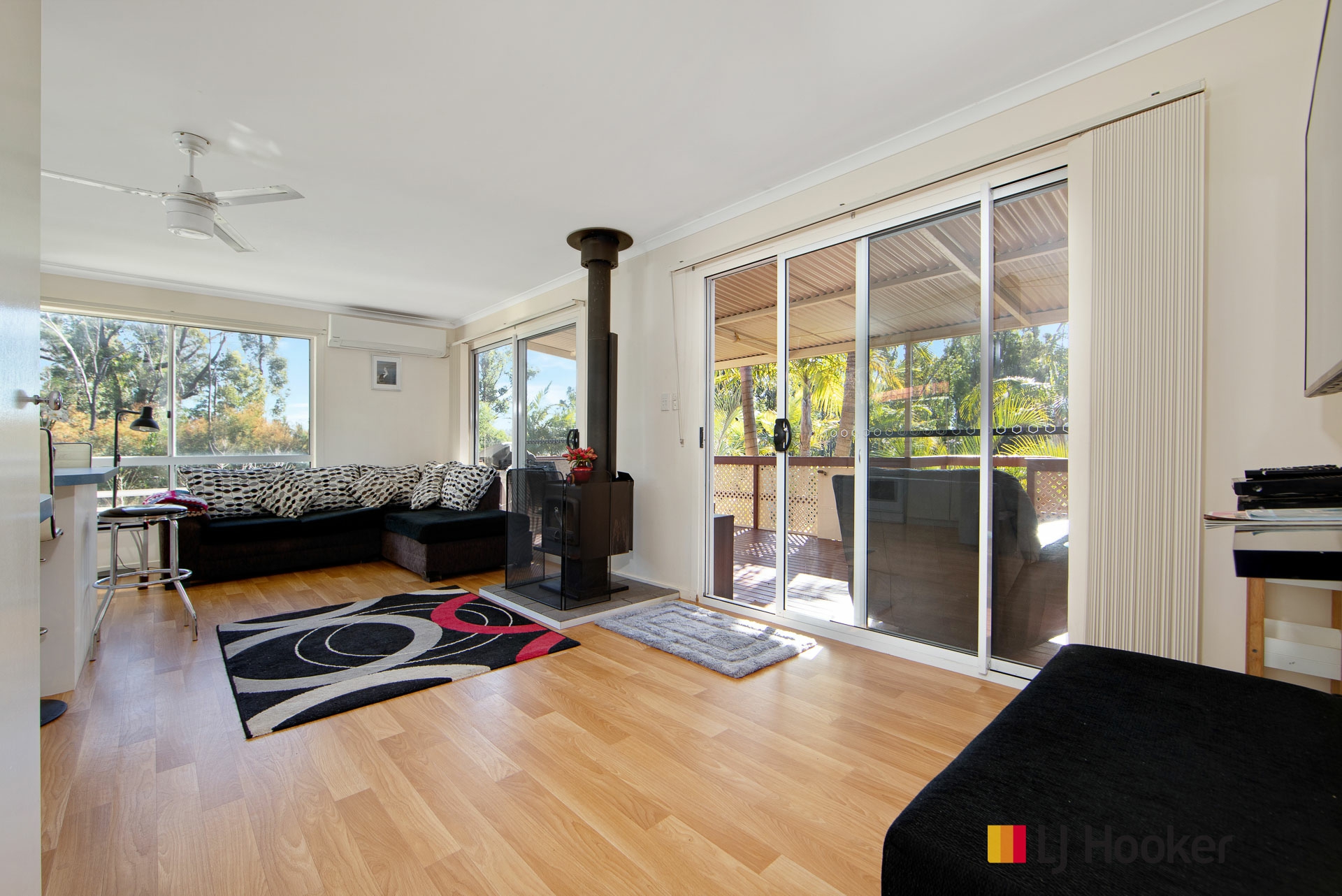 2/476 Tomakin Road — photo from LJ Hooker Batemans Bay