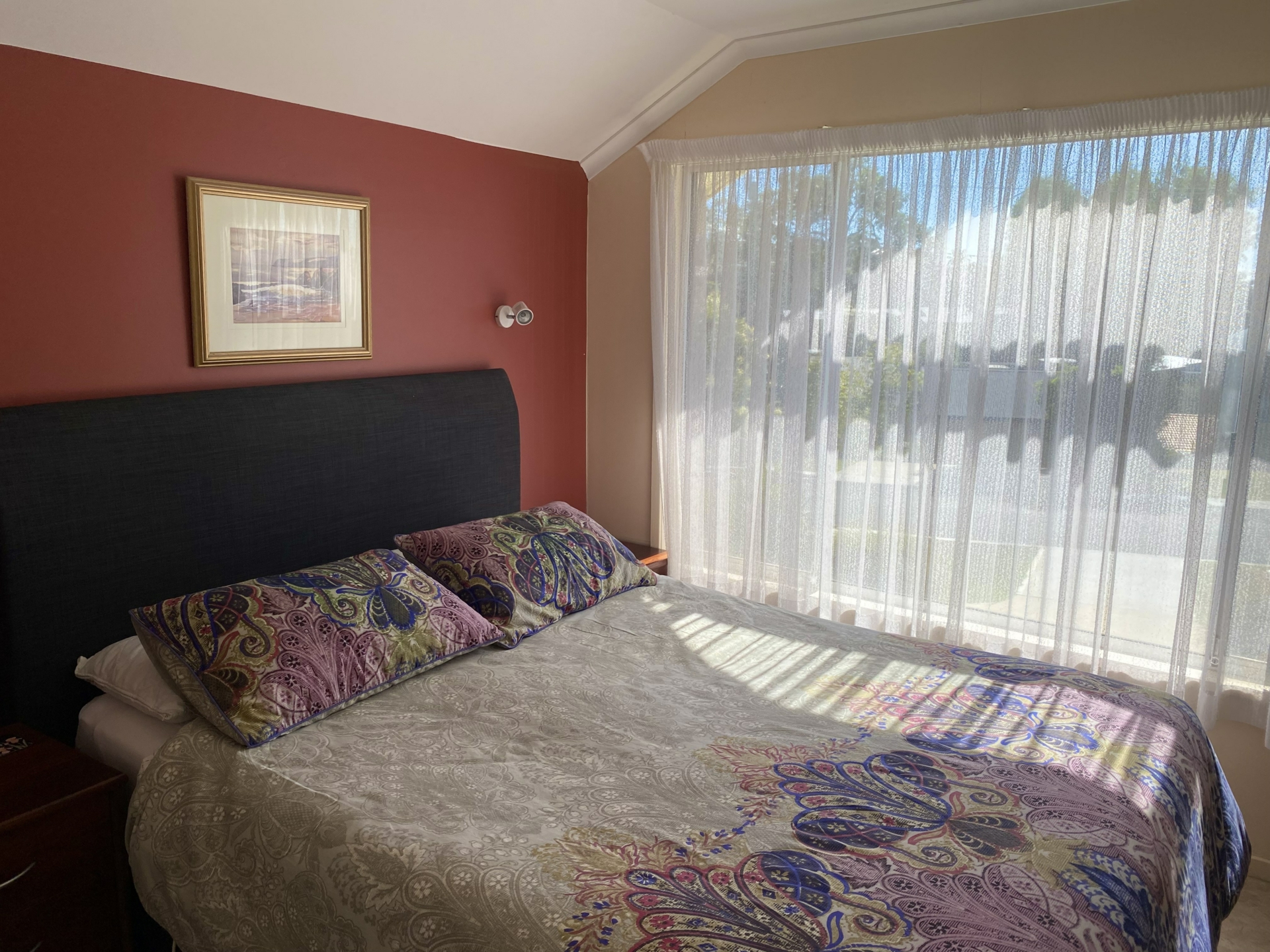 84 Illabunda Drive — photo 17 of 22