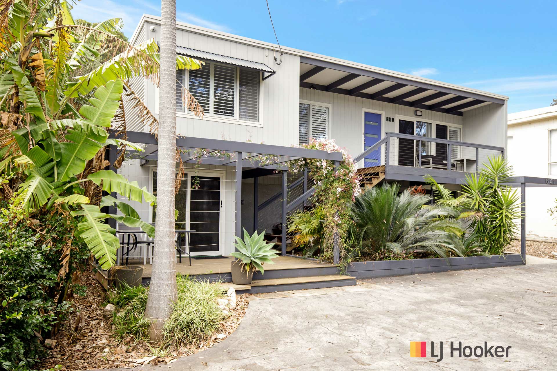 641 Beach Road, SURF BEACH